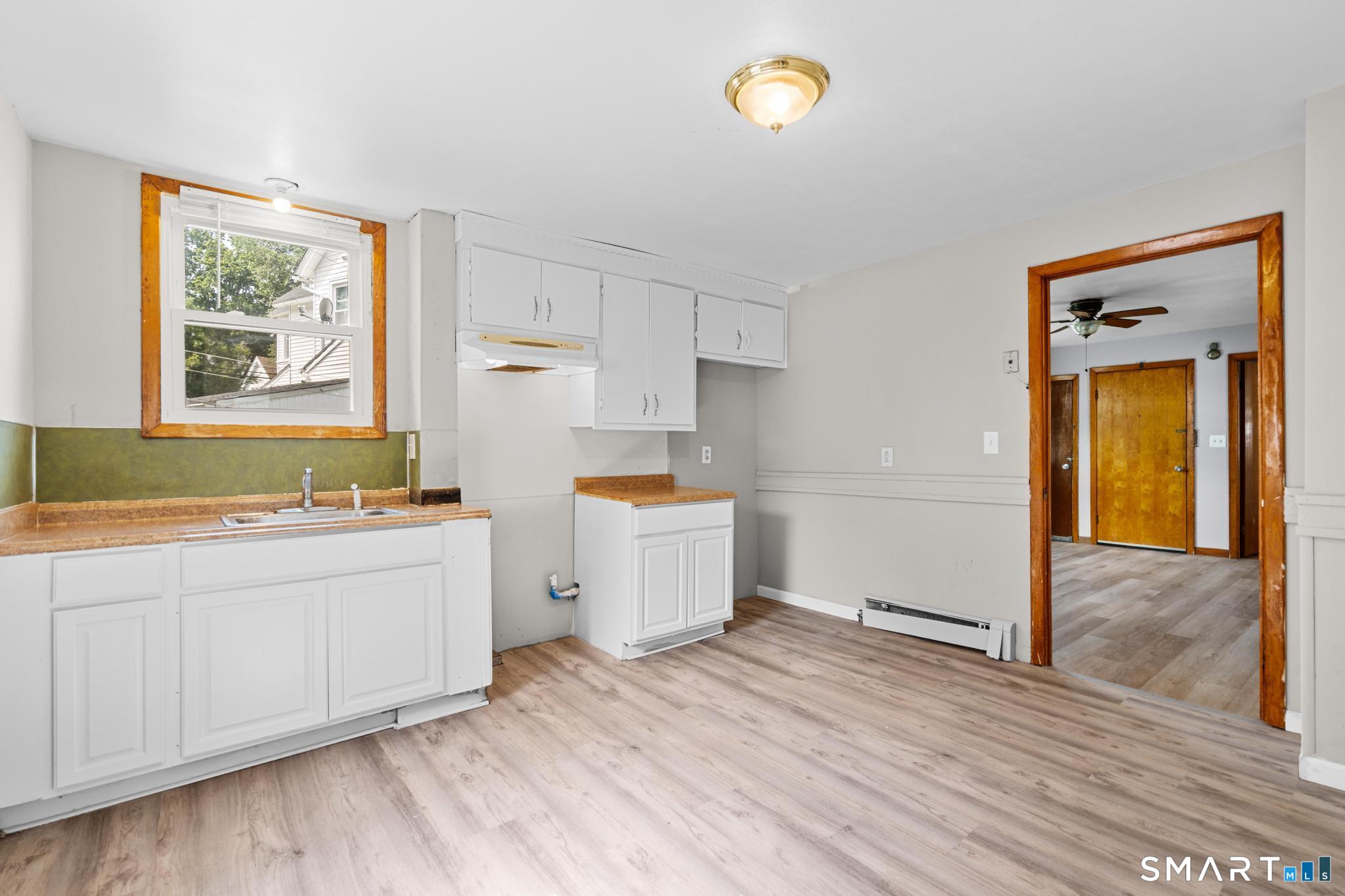 105 Spring Street Property Photo 17