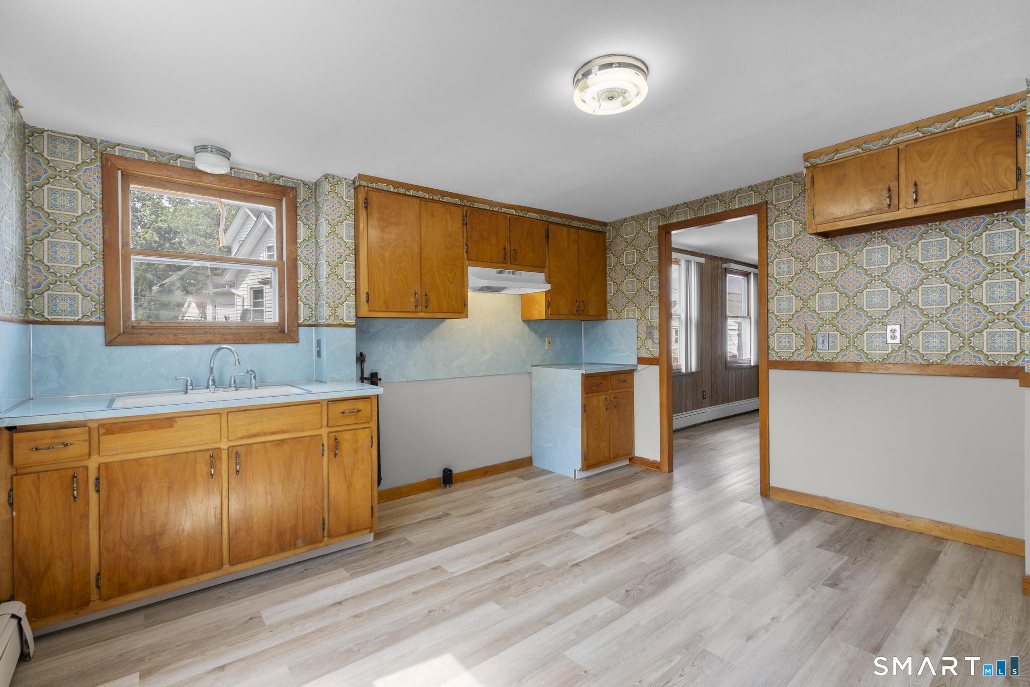 105 Spring Street Property Photo 27