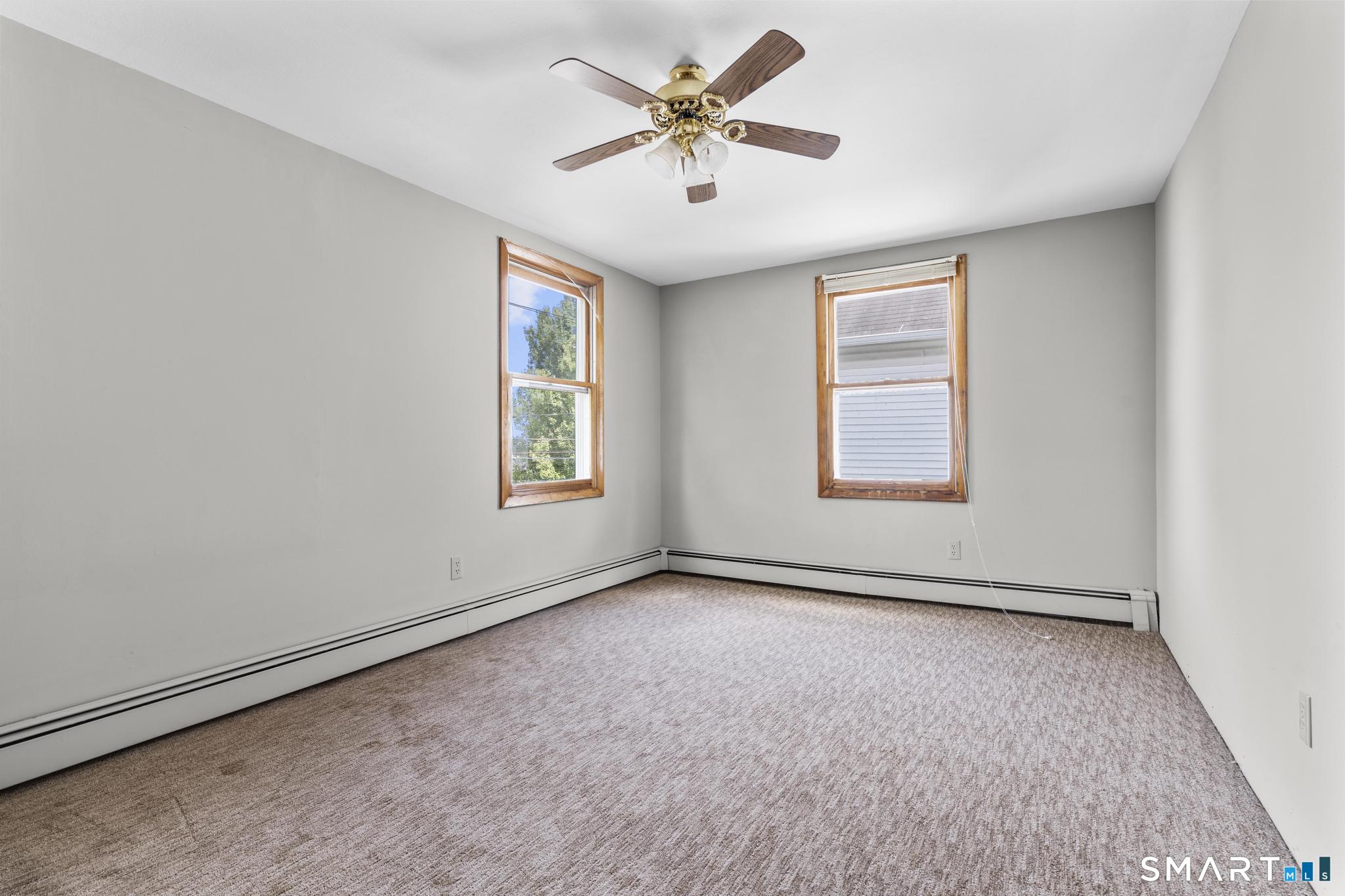 105 Spring Street Property Photo 32