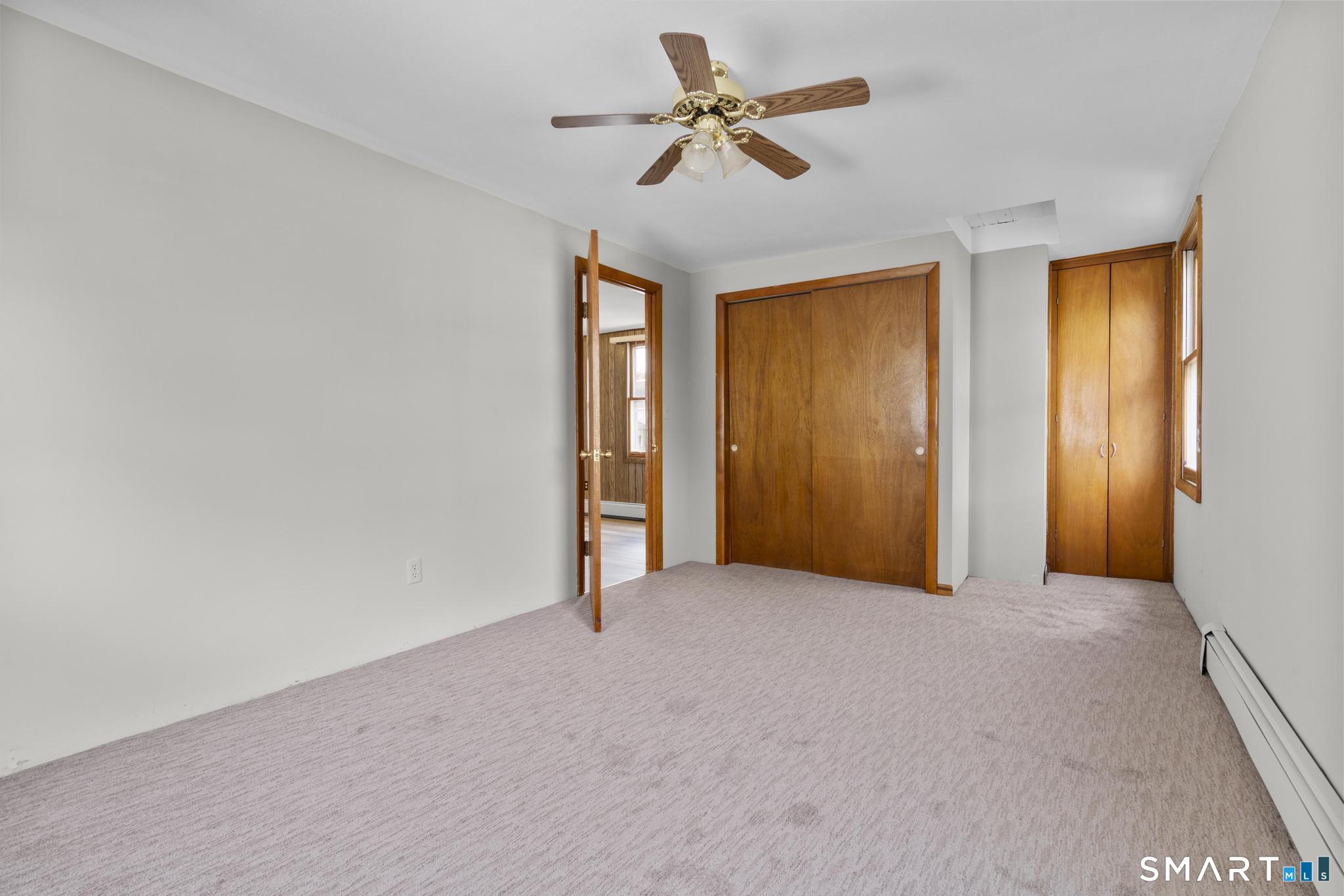 105 Spring Street Property Photo 33