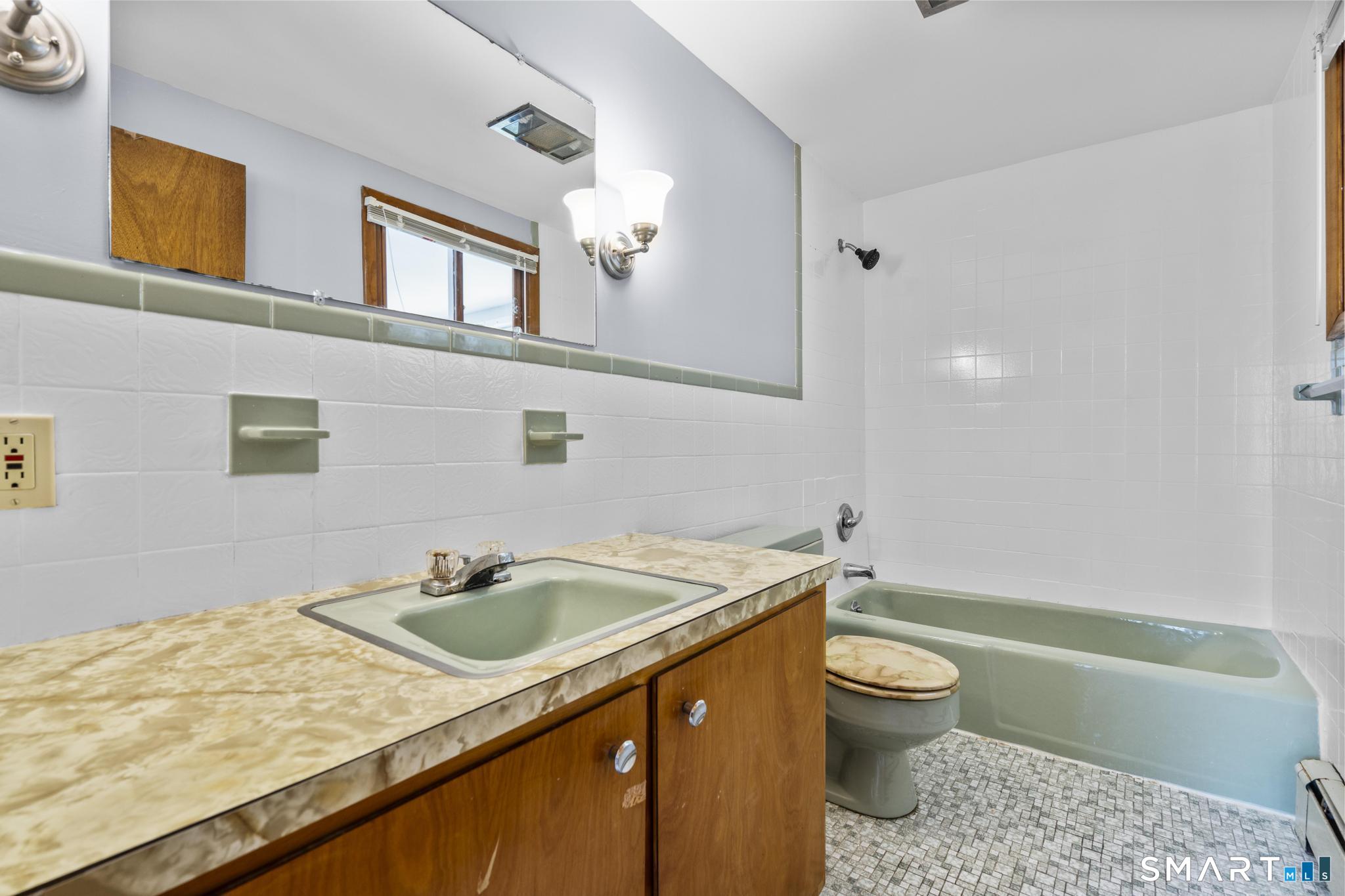 105 Spring Street Property Photo 36
