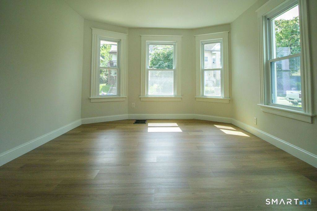 396 Chestnut Street Property Photo 5