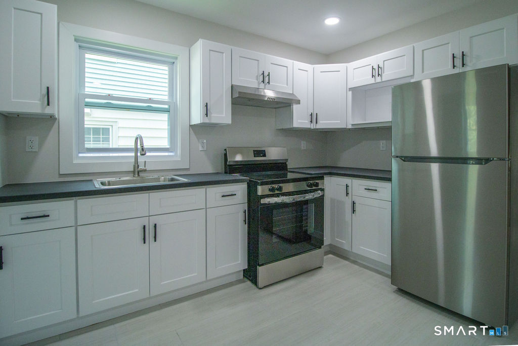 396 Chestnut Street Property Photo 7