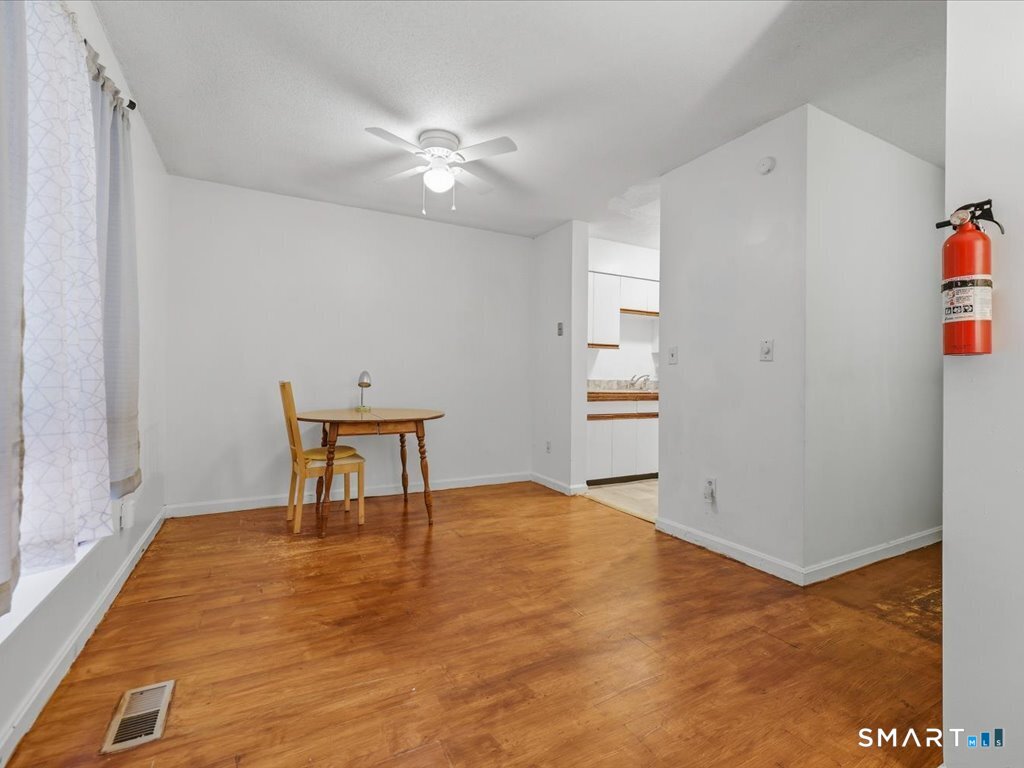 1423 Quinnipiac 209 Avenue Property Photo 8