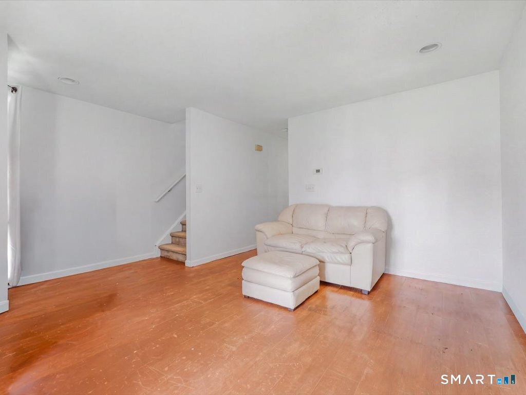 1423 Quinnipiac 209 Avenue Property Photo 14