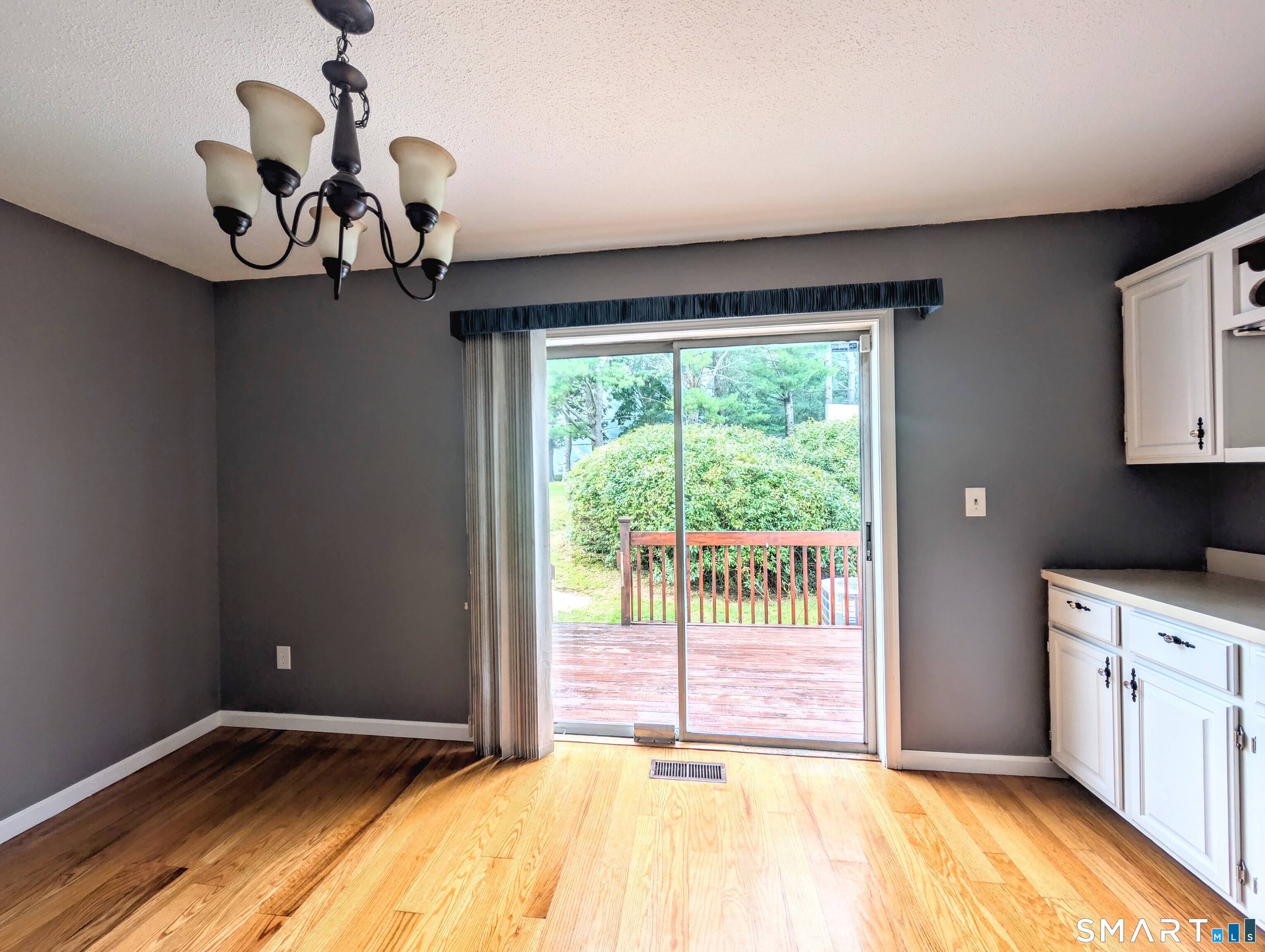 380 Hitchcock 89 Road Property Photo 5
