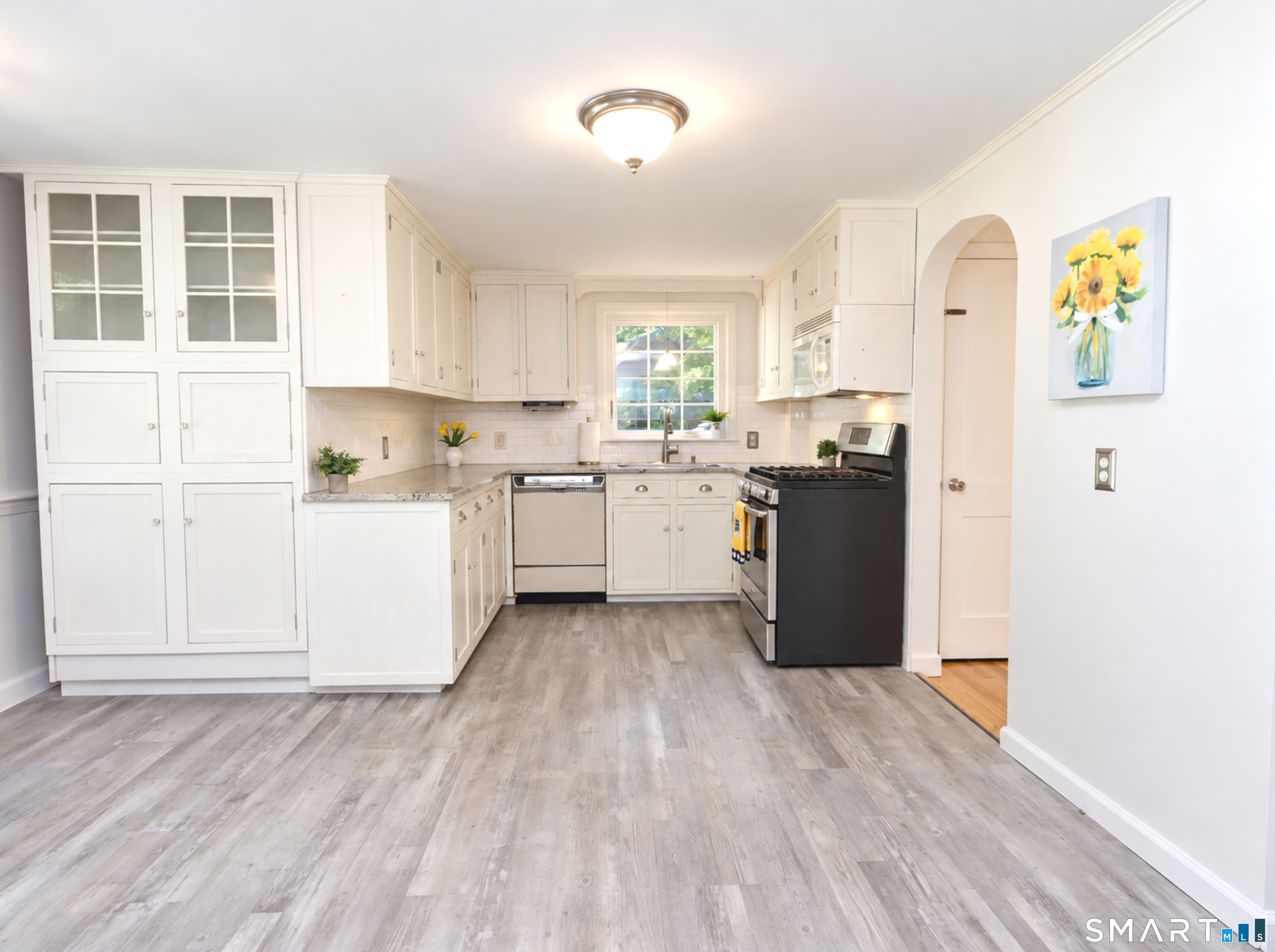 55 Sylvan Street Property Photo 10