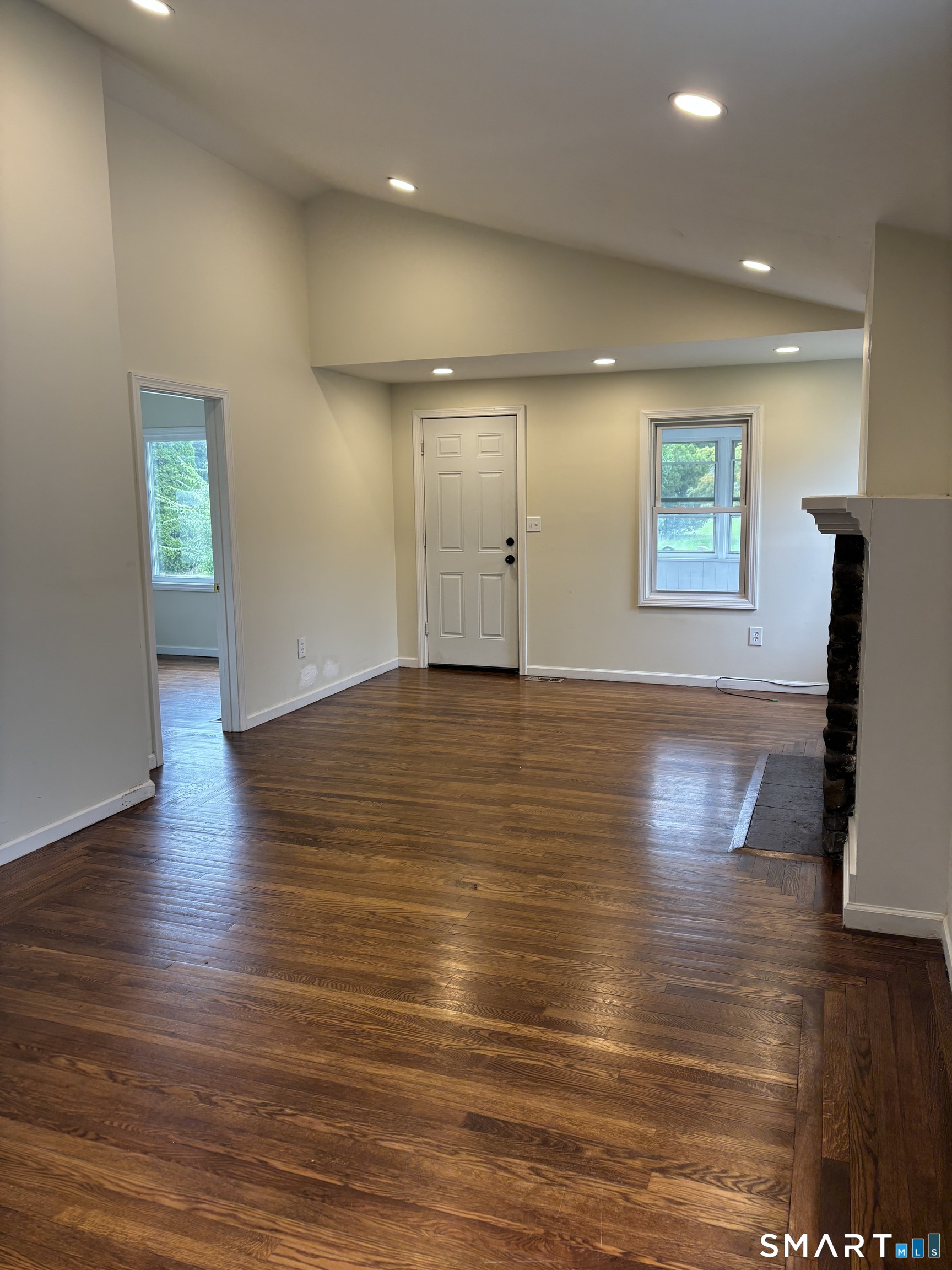 170 Short Beach Road Property Photo 2