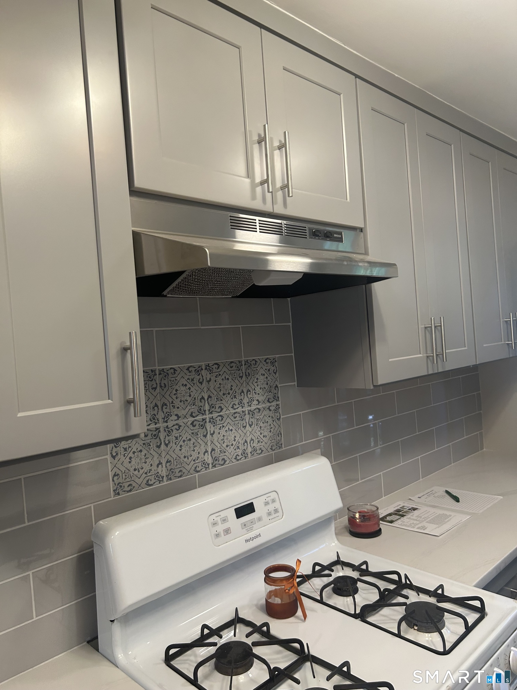 2475 Summer 1g Street Property Photo 7