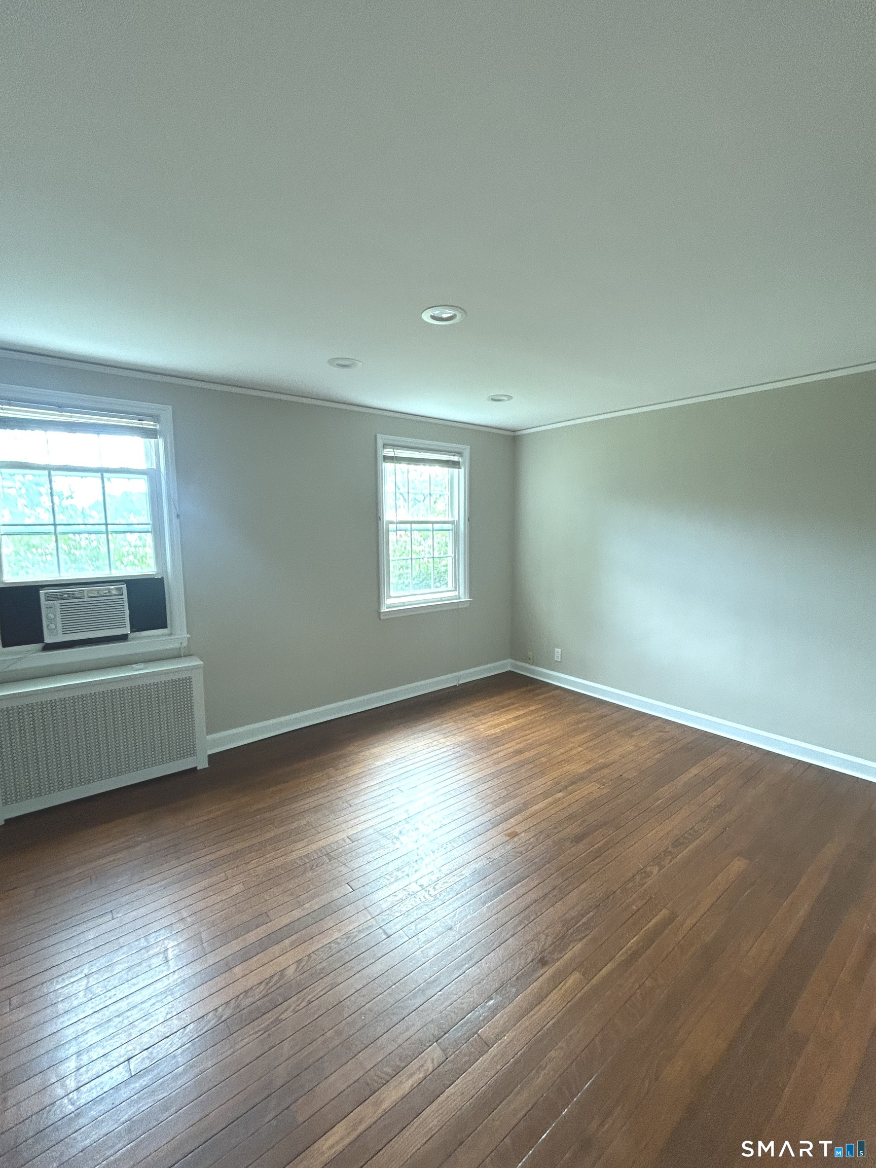 2475 Summer 1g Street Property Photo 10