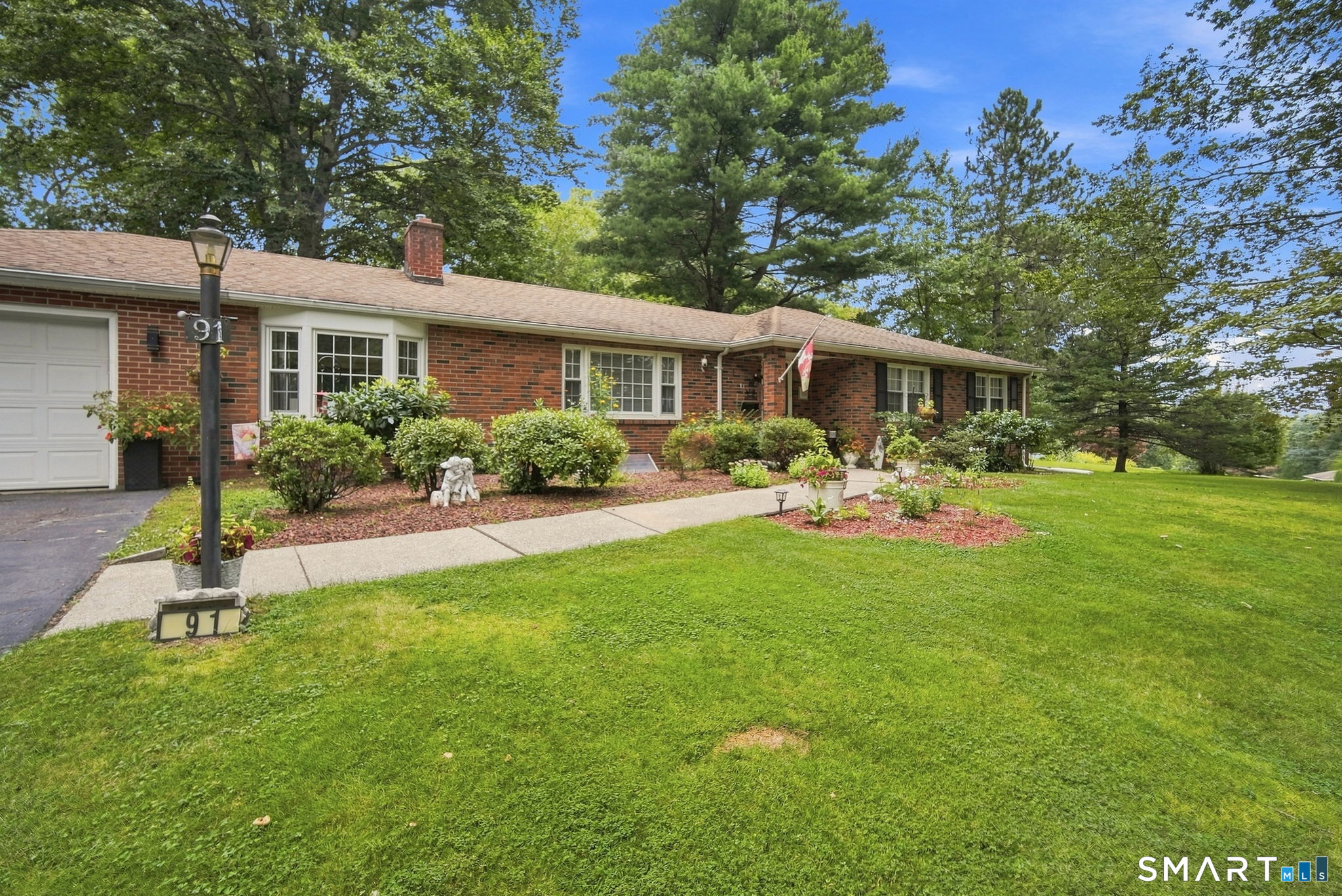 91 Forest Drive Property Photo 2