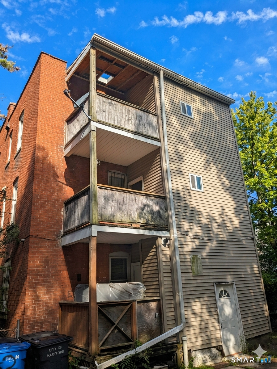 190 Enfield Street Property Photo 10