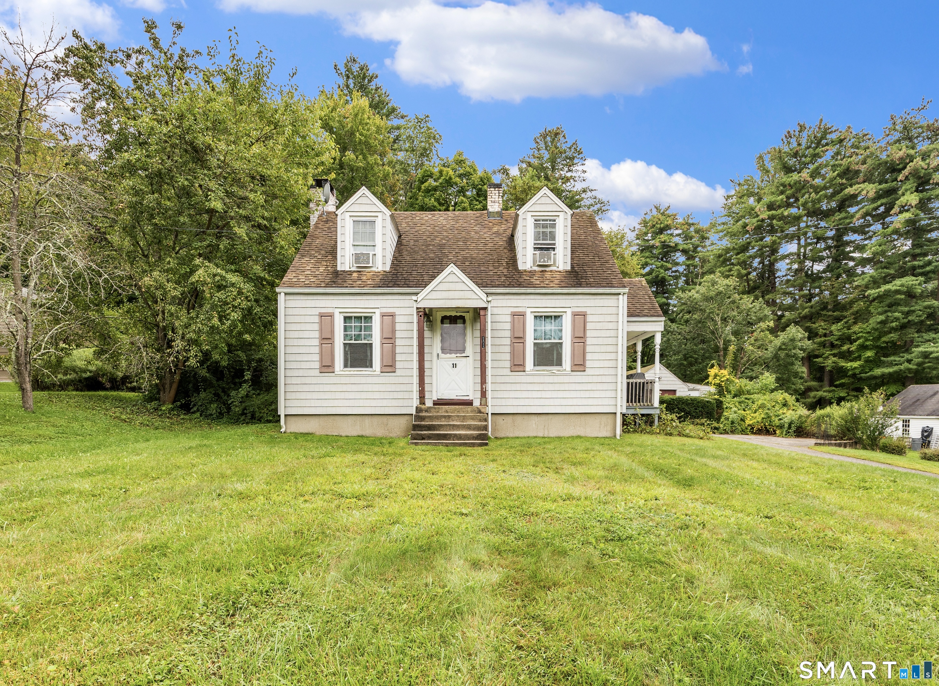 11 Cottage Road Property Photo 1