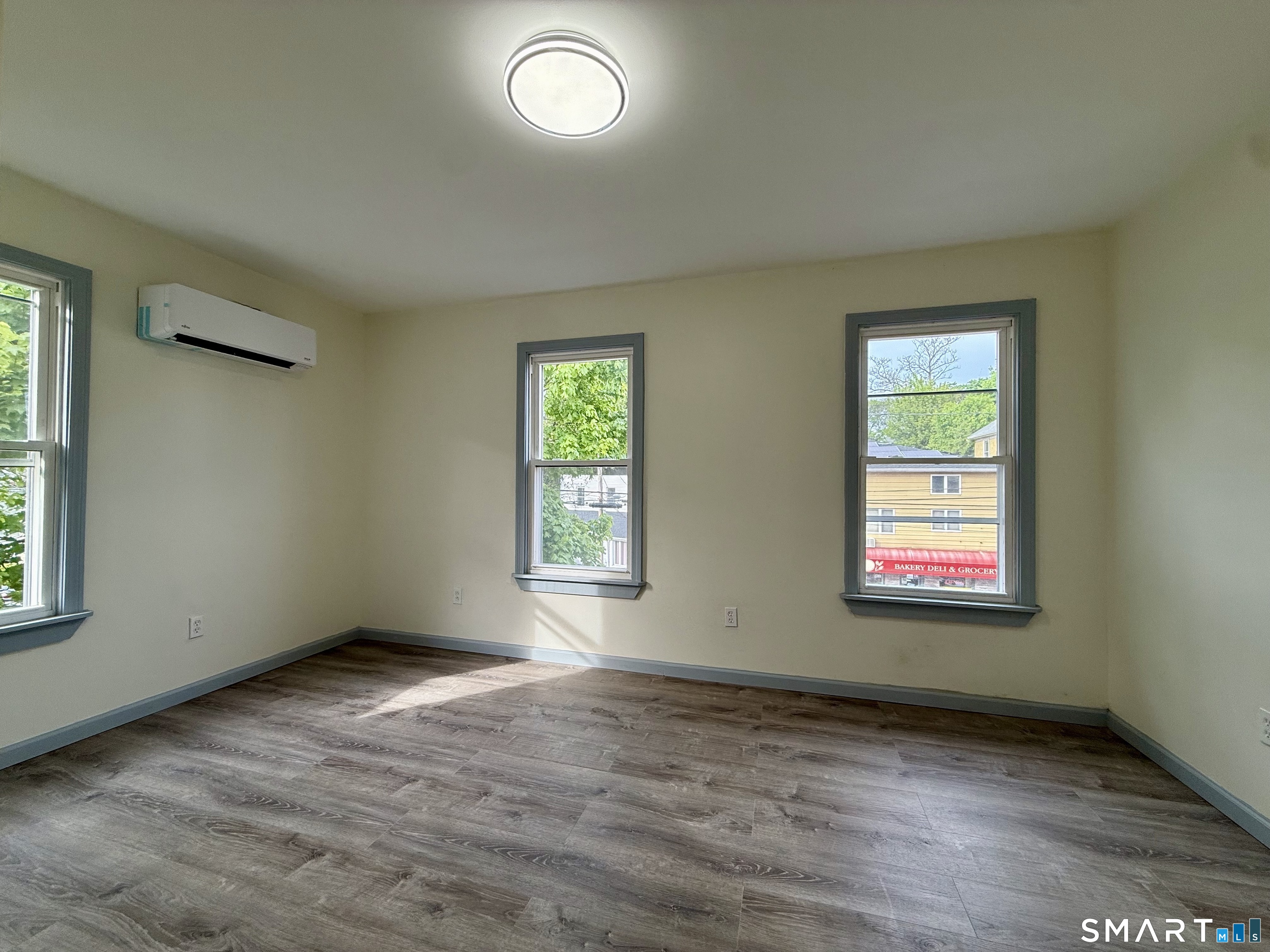 22 Hawthorne Avenue Property Photo 17