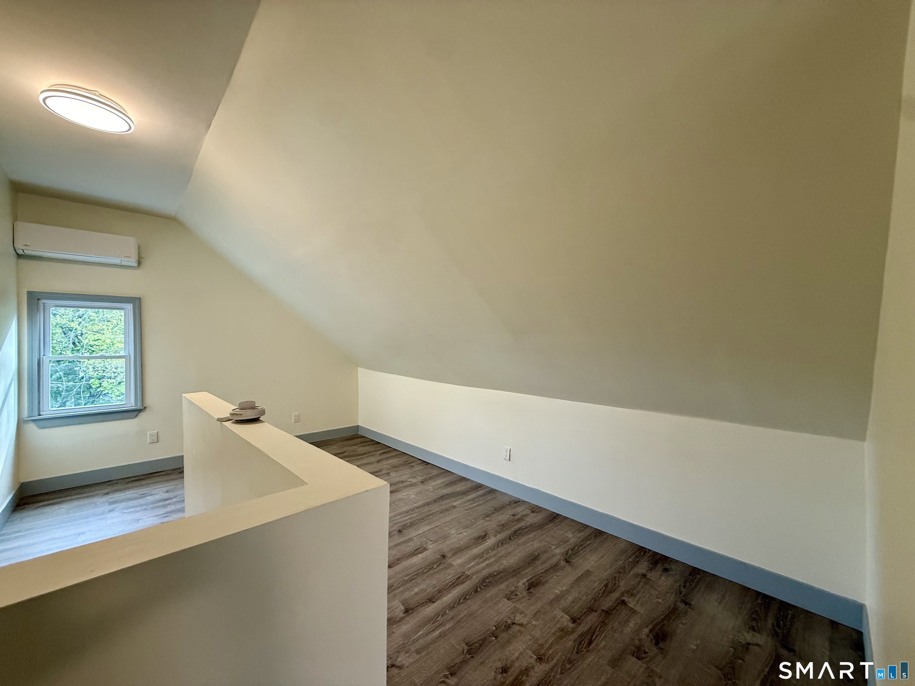22 Hawthorne Avenue Property Photo 21