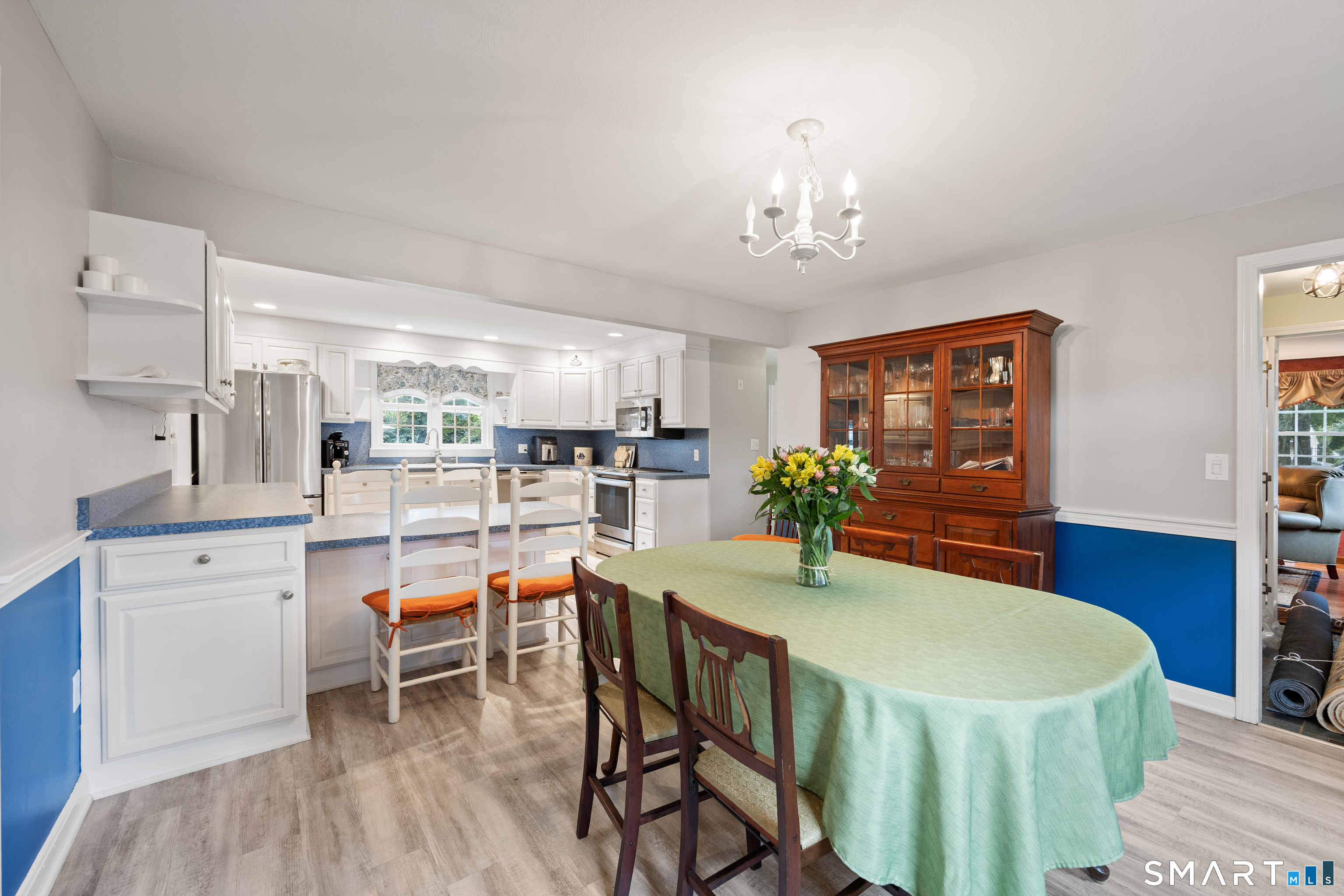 3 Robindale Drive Property Photo 8
