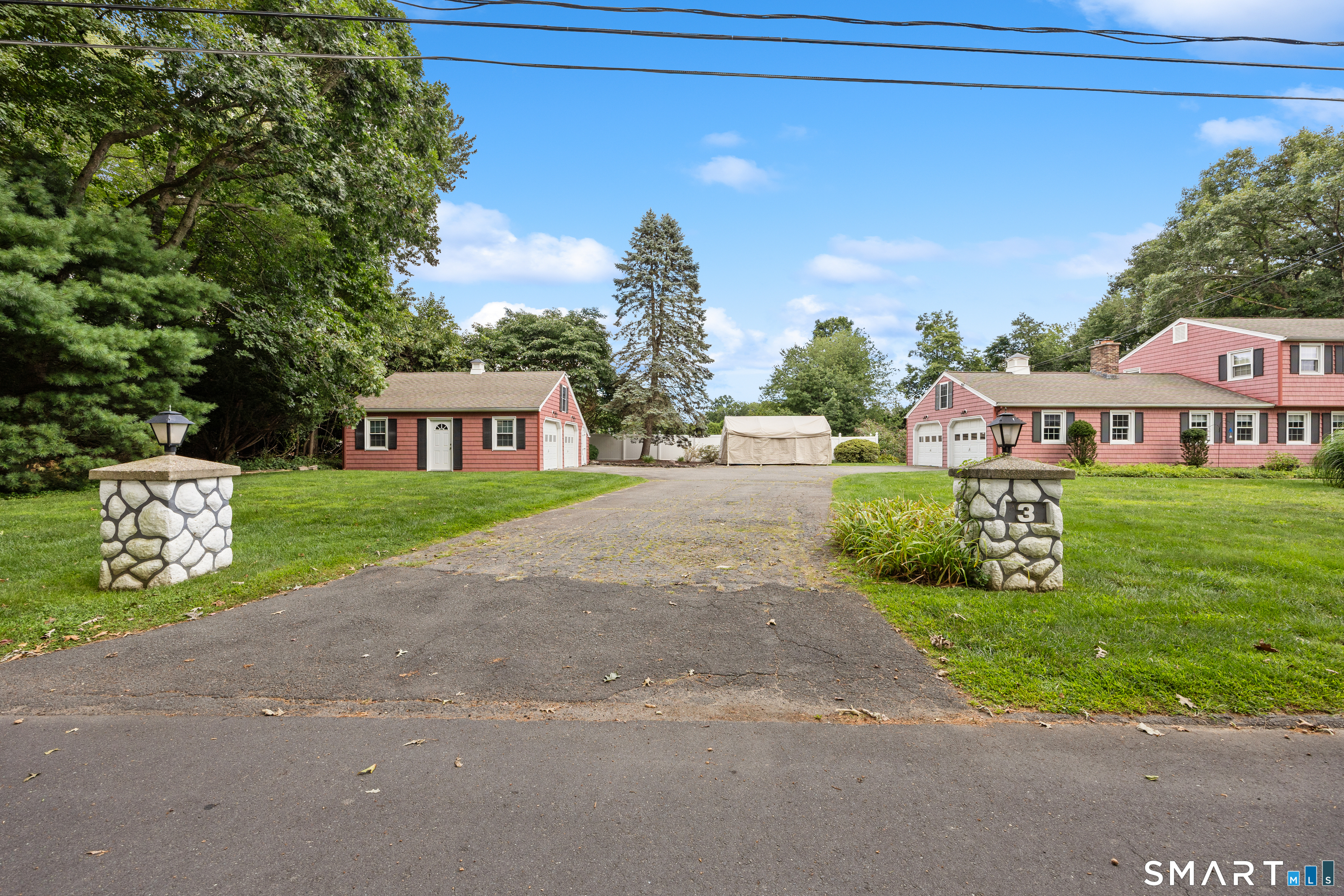 3 Robindale Drive Property Photo 29