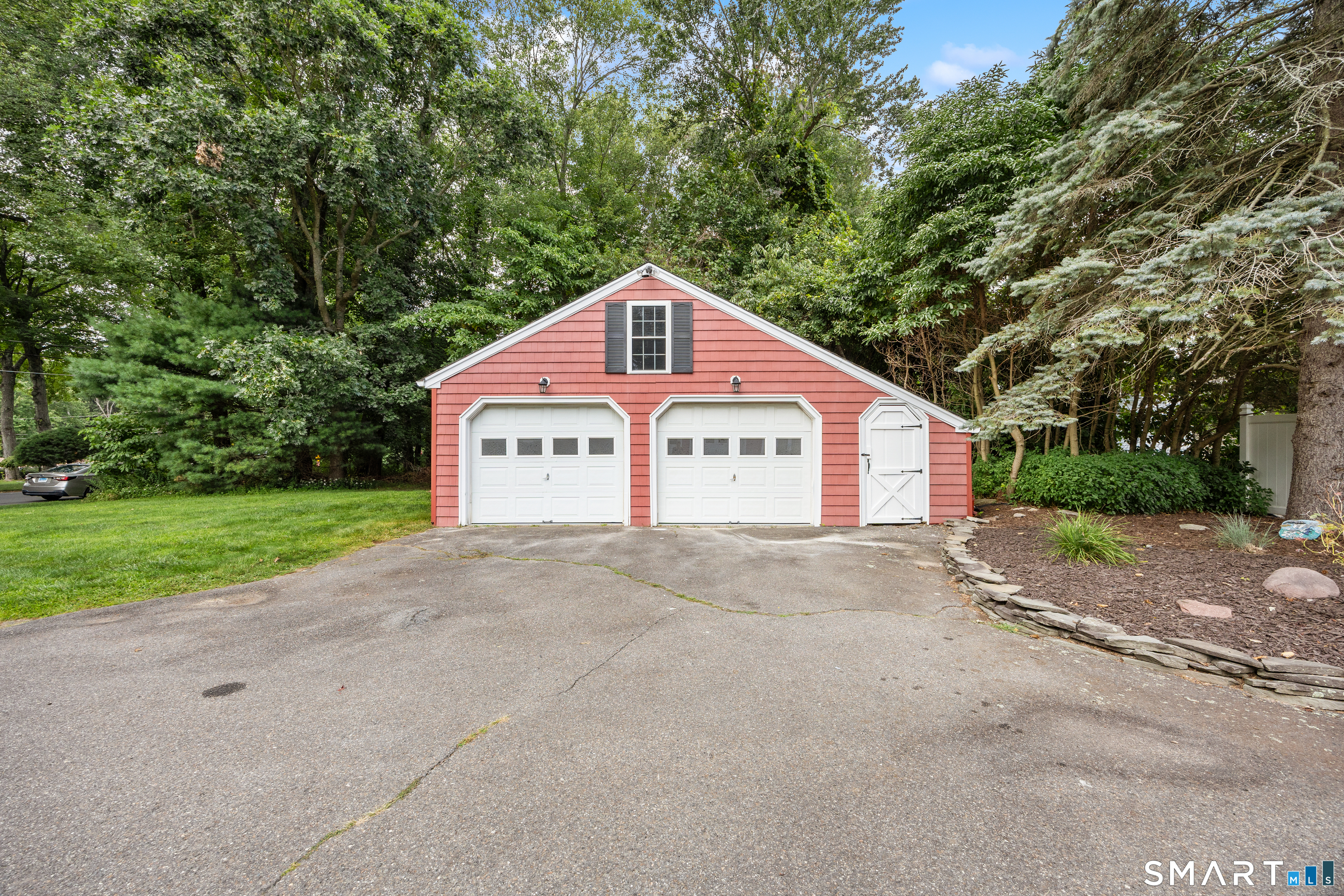 3 Robindale Drive Property Photo 30