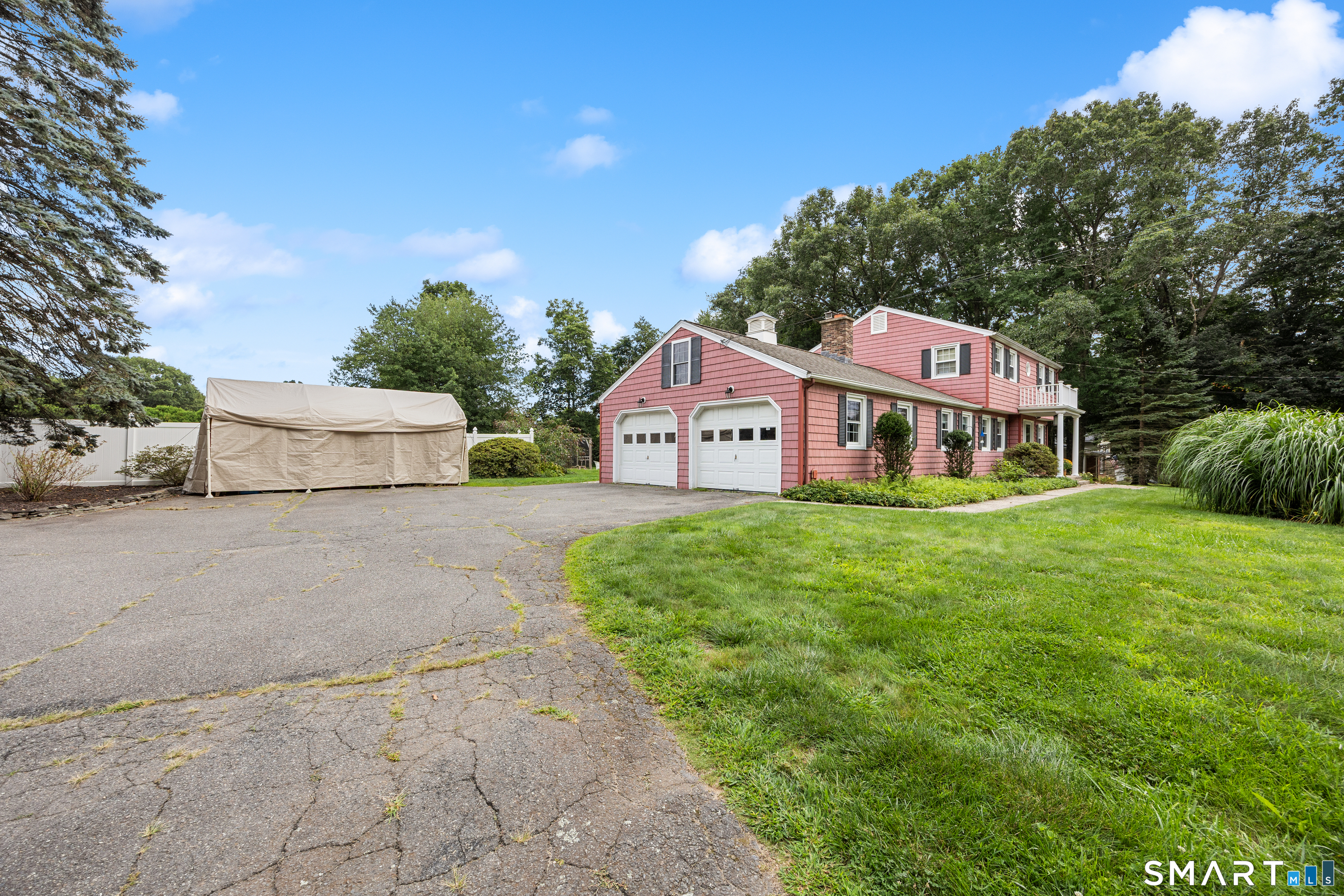 3 Robindale Drive Property Photo 31
