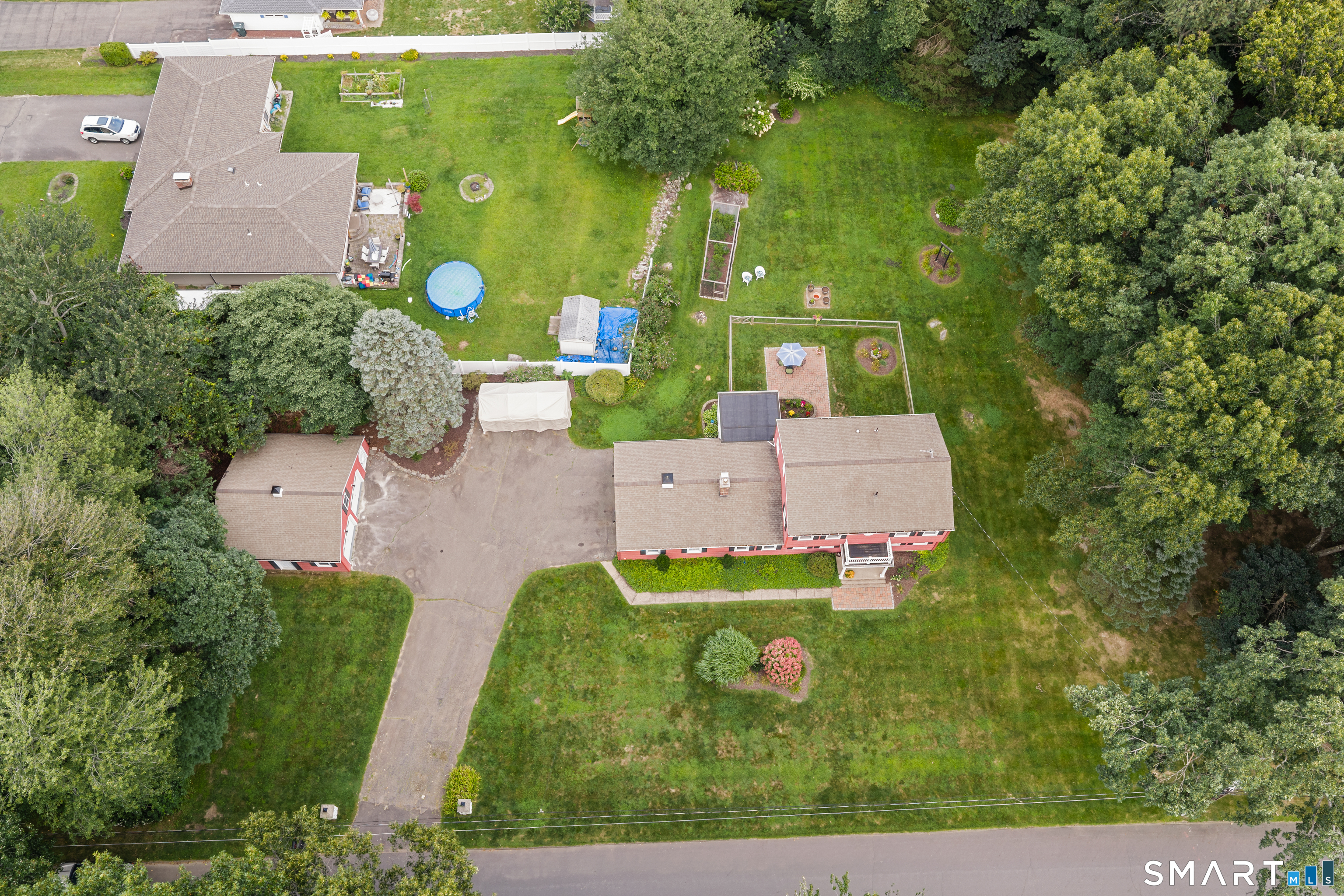 3 Robindale Drive Property Photo 37