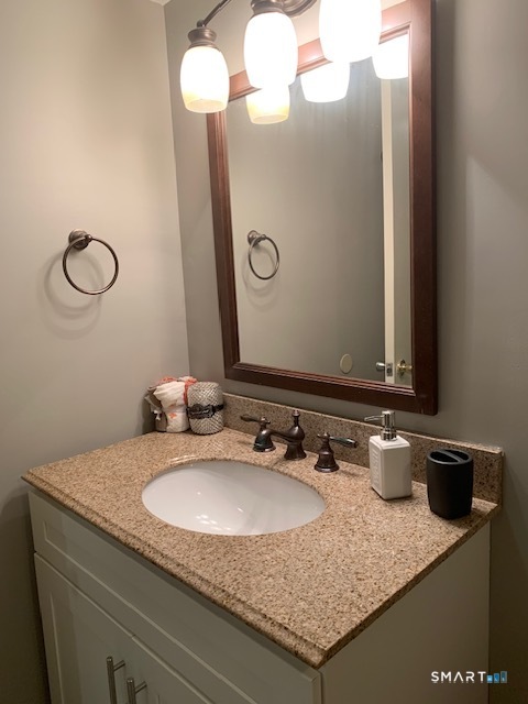 129 Candlewood 129 Drive Property Photo 13