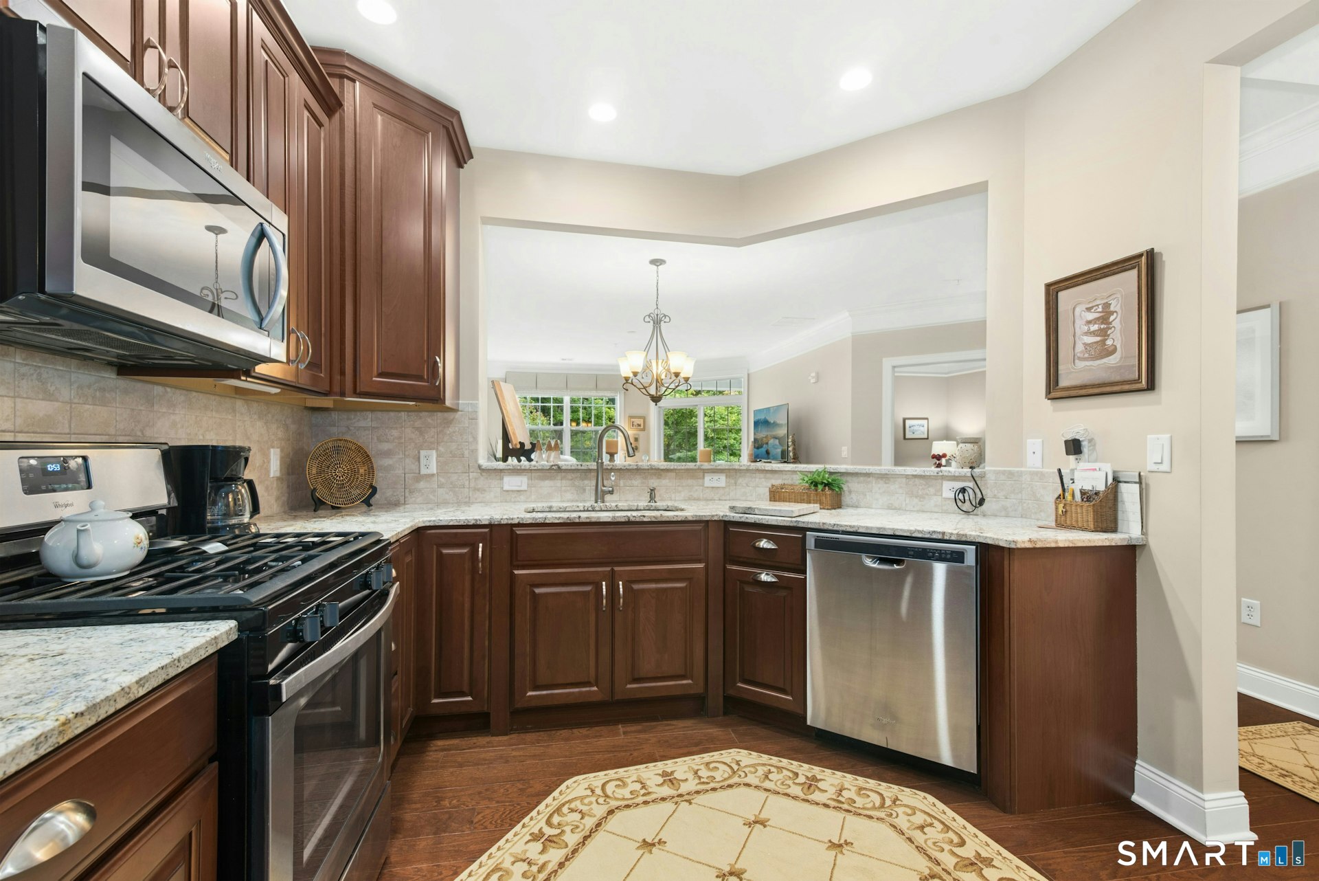 623 Brookside 623 Court Property Photo 12