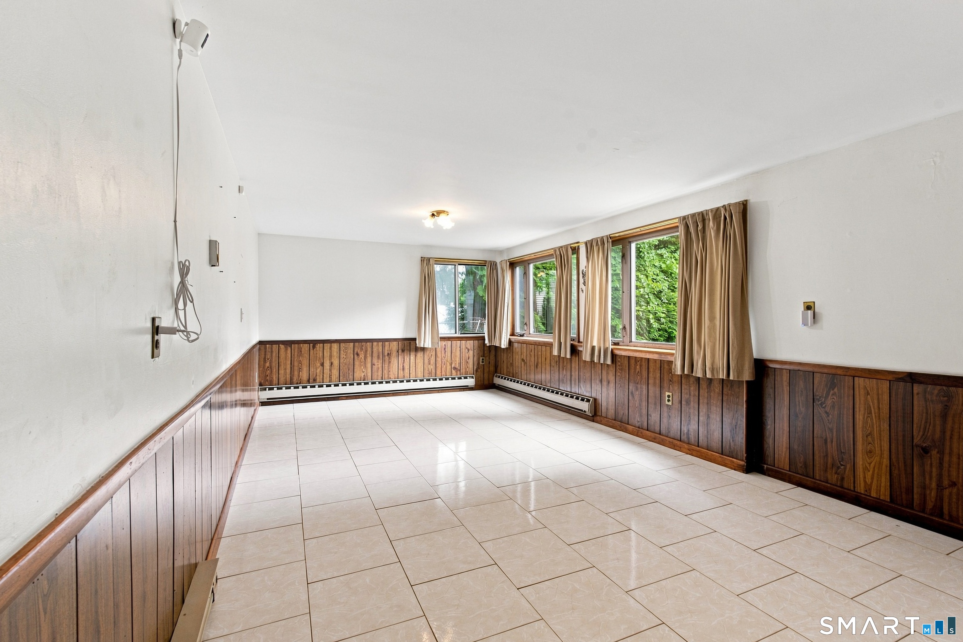 523 Newfield Avenue Property Photo 26