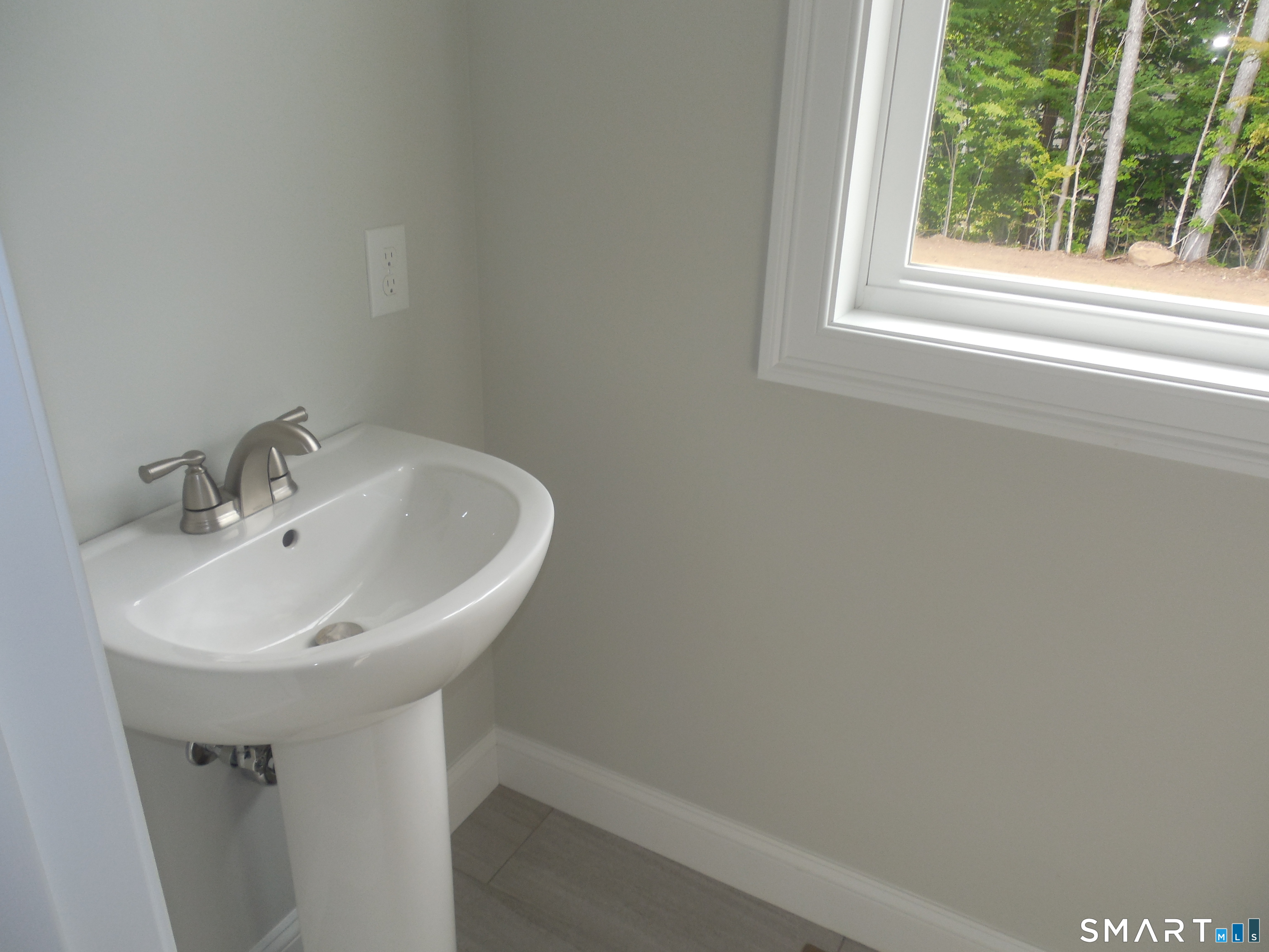 2 Town Line Drive Property Photo 12
