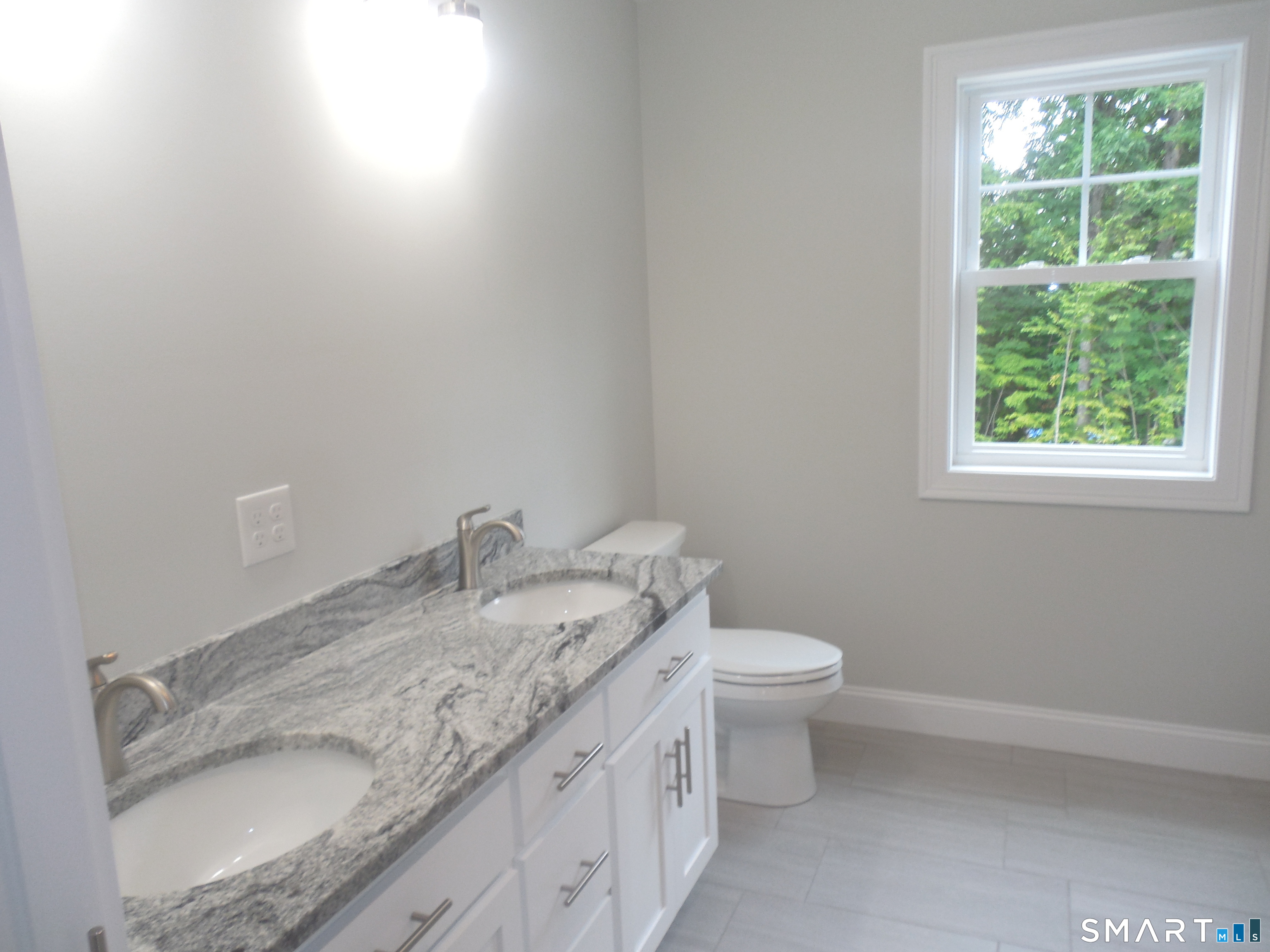 2 Town Line Drive Property Photo 18