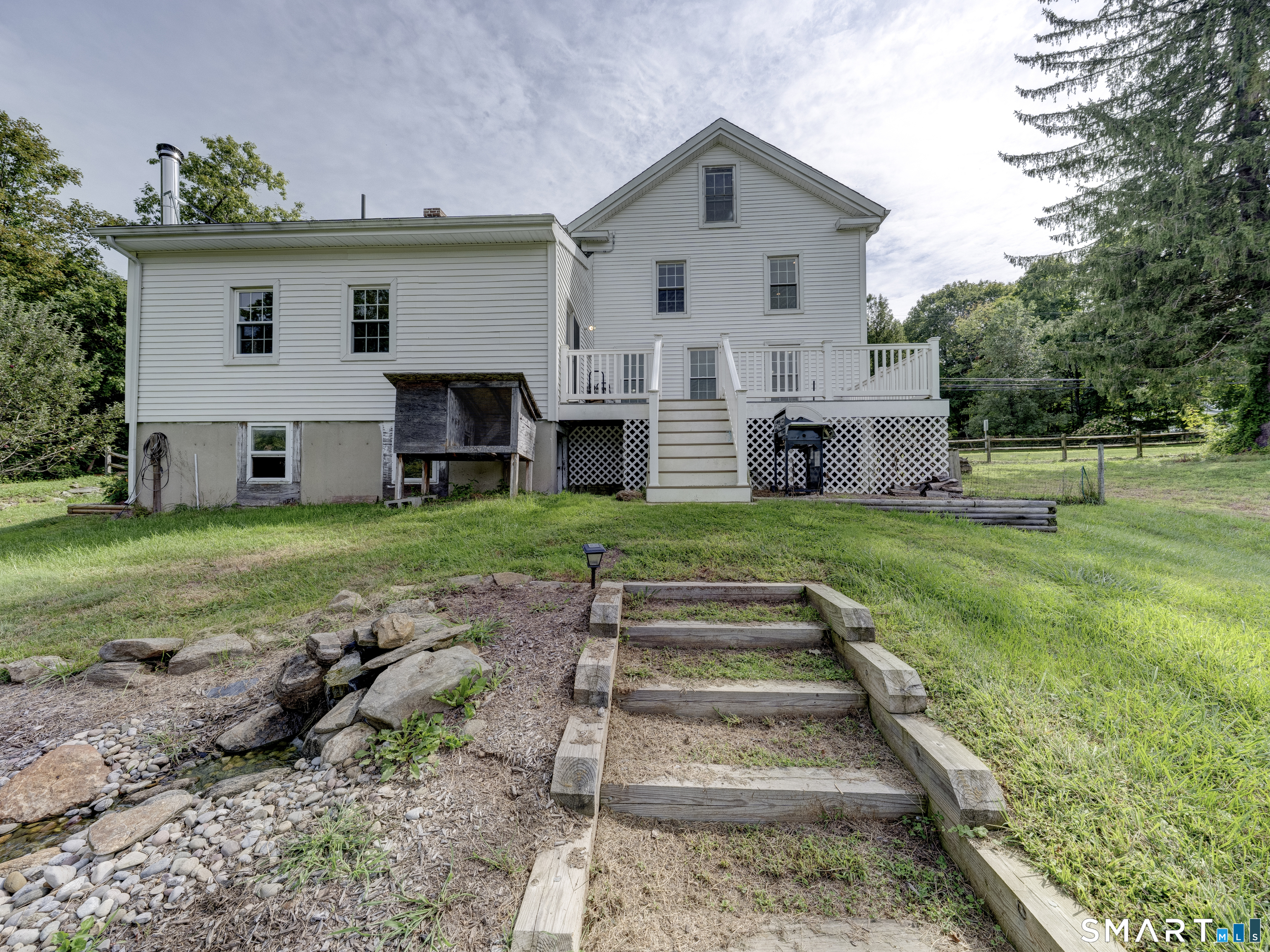 813 Westford Road Property Photo 3