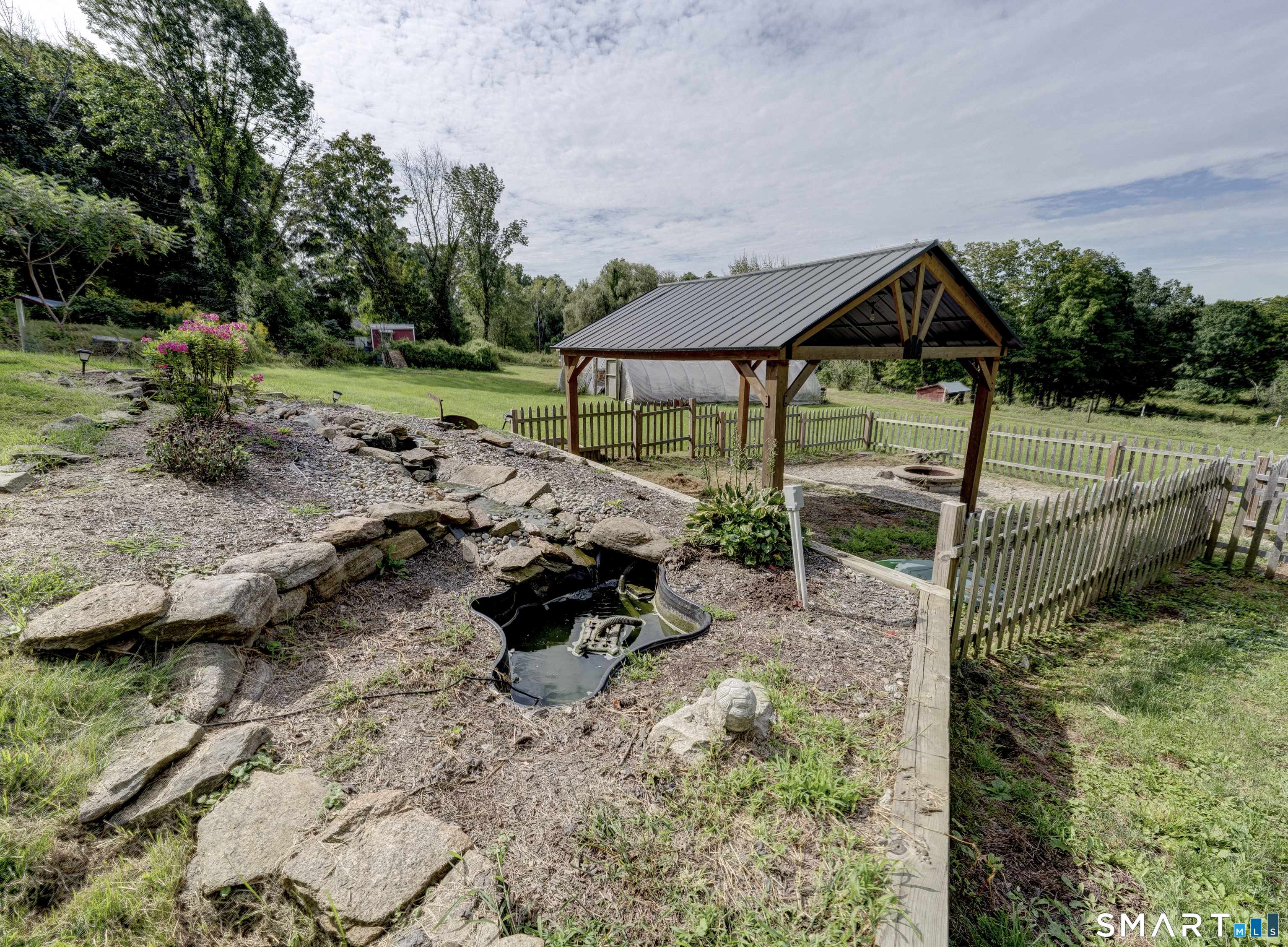 813 Westford Road Property Photo 8