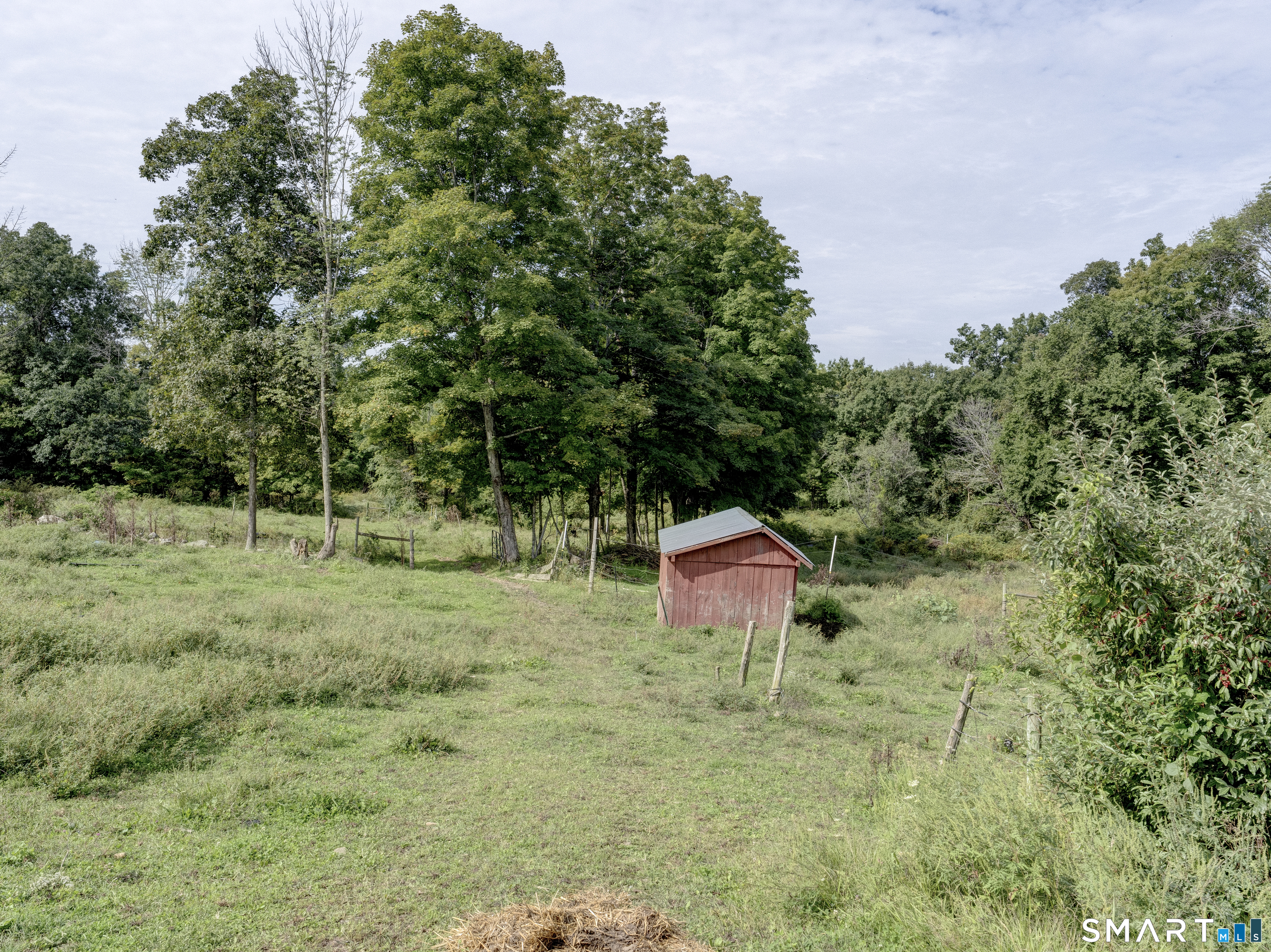 813 Westford Road Property Photo 11