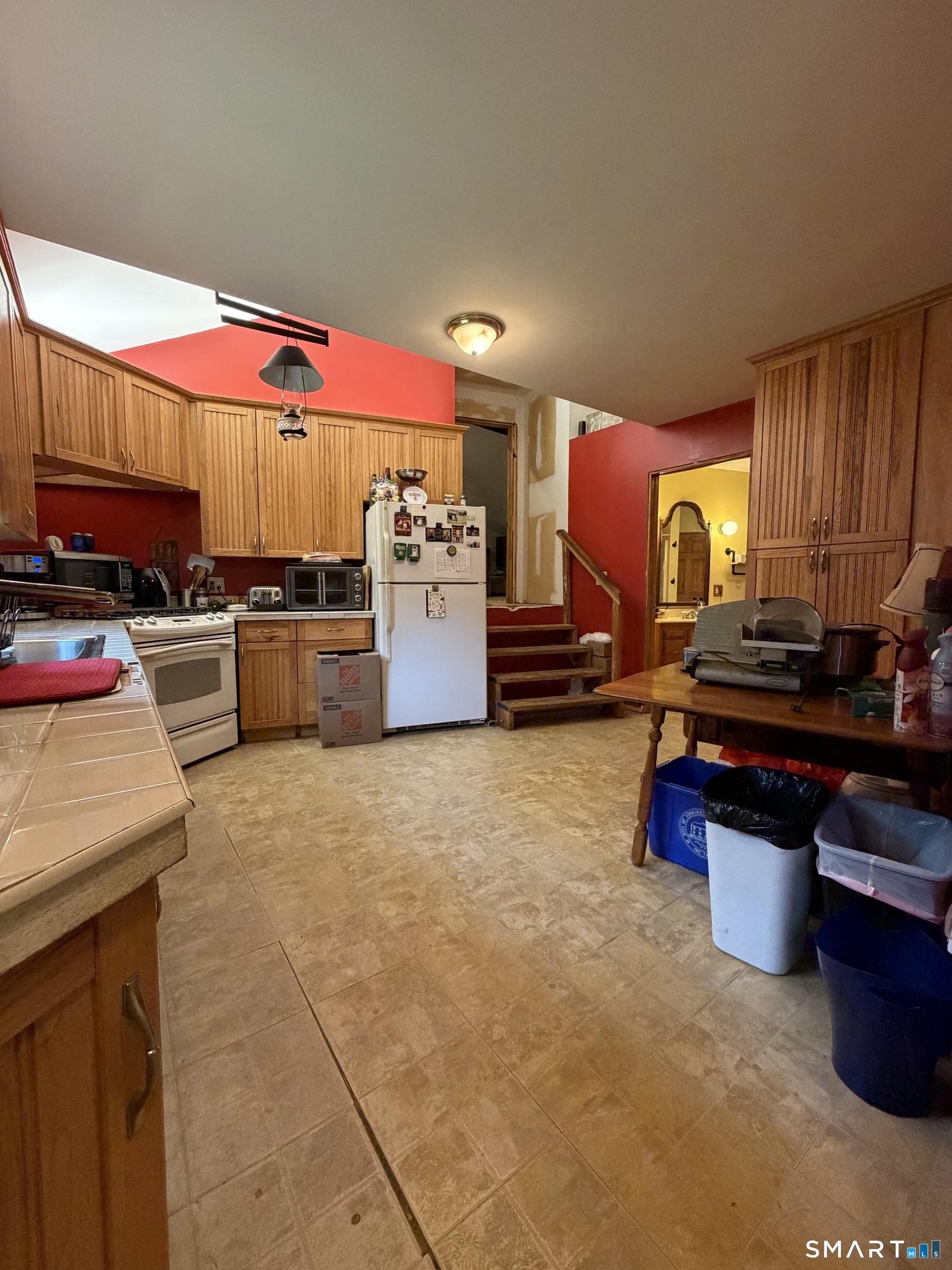 1318 Litchfield Turnpike Property Photo 11