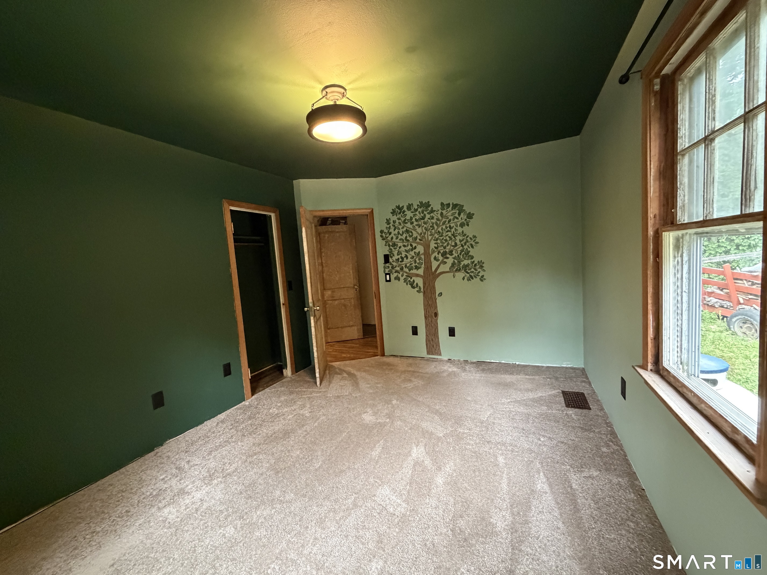 1318 Litchfield Turnpike Property Photo 23