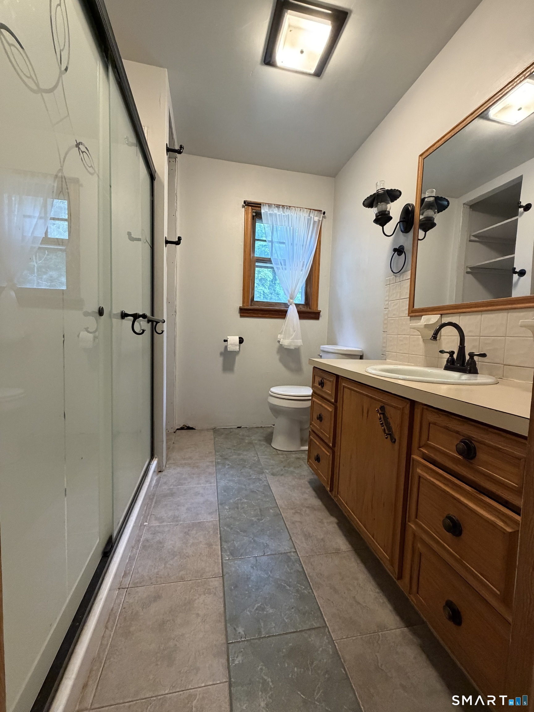 1318 Litchfield Turnpike Property Photo 25