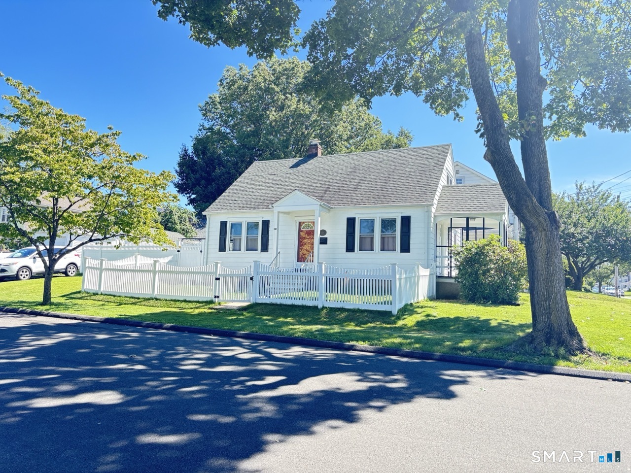 10 BELL Terrace Property Photo 1