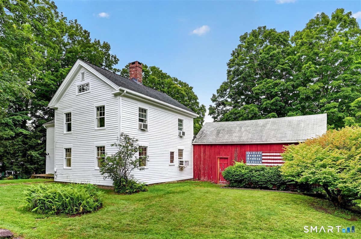 635 Northfield Road Property Photo 1