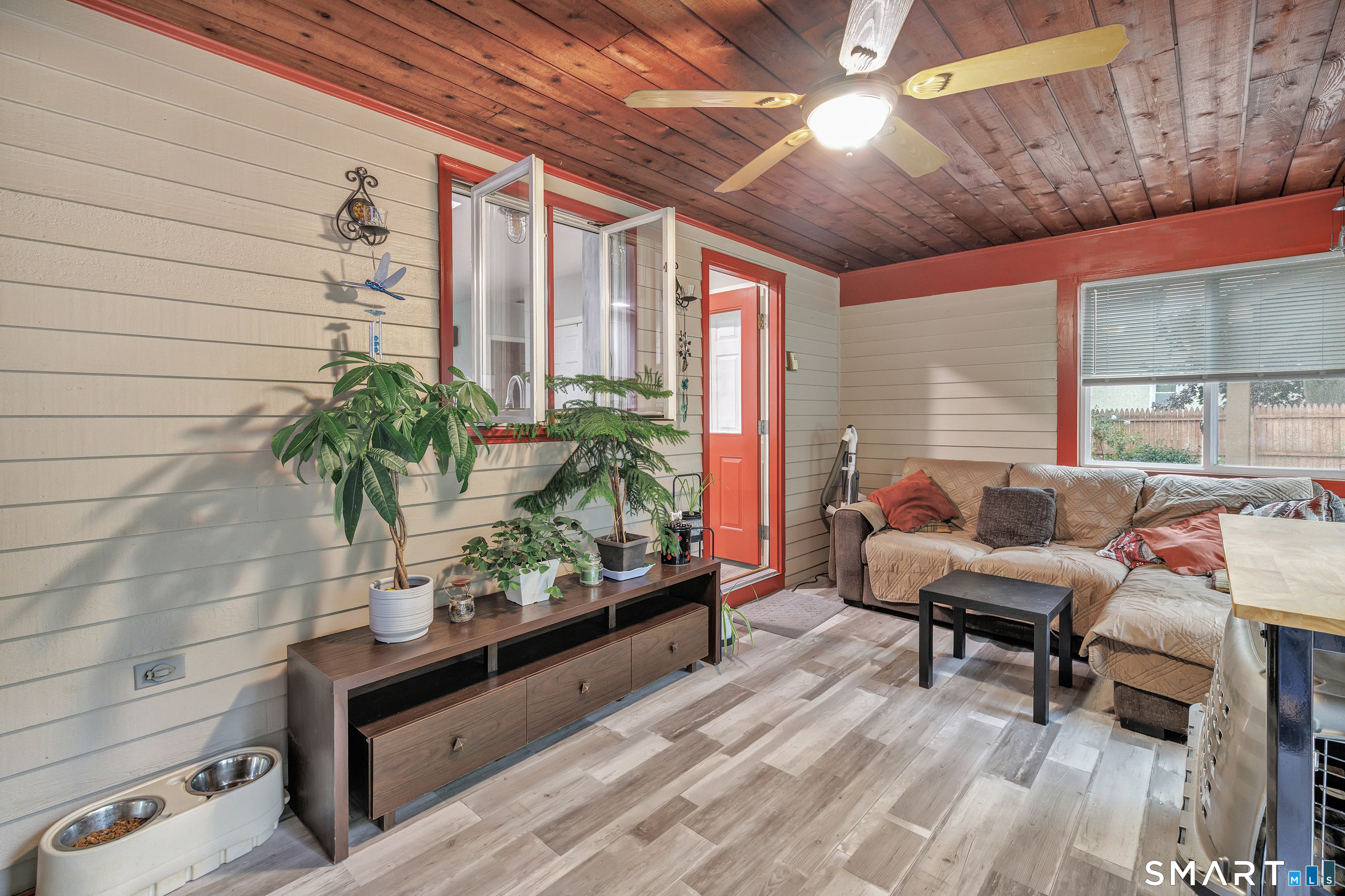 1827 Nichols Avenue Property Photo 17