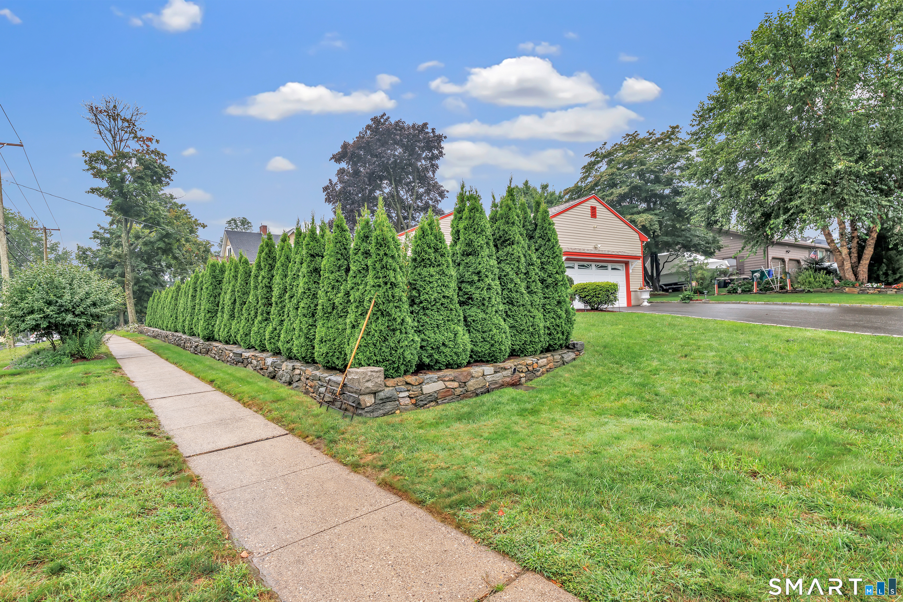 1827 Nichols Avenue Property Photo 21