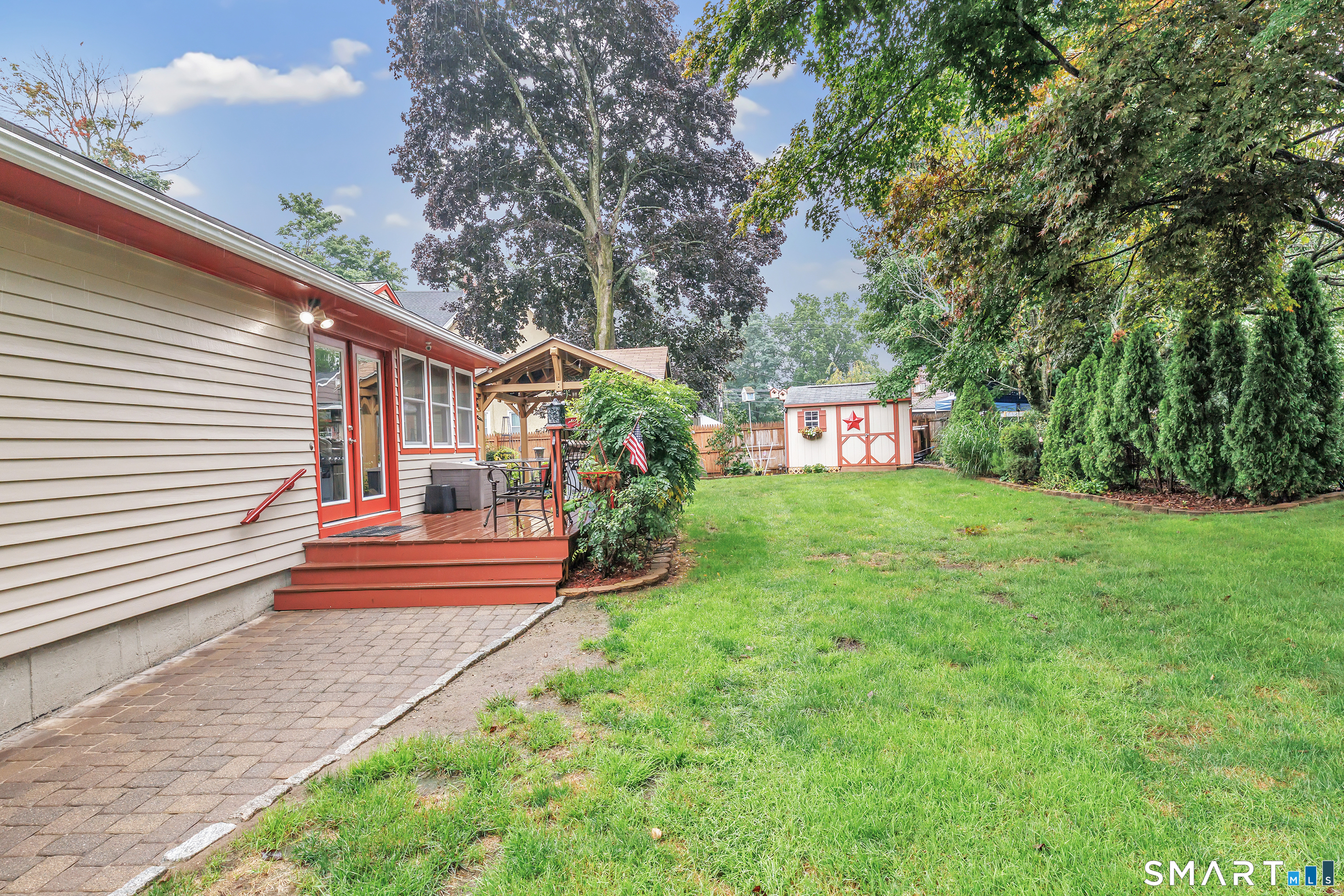 1827 Nichols Avenue Property Photo 23