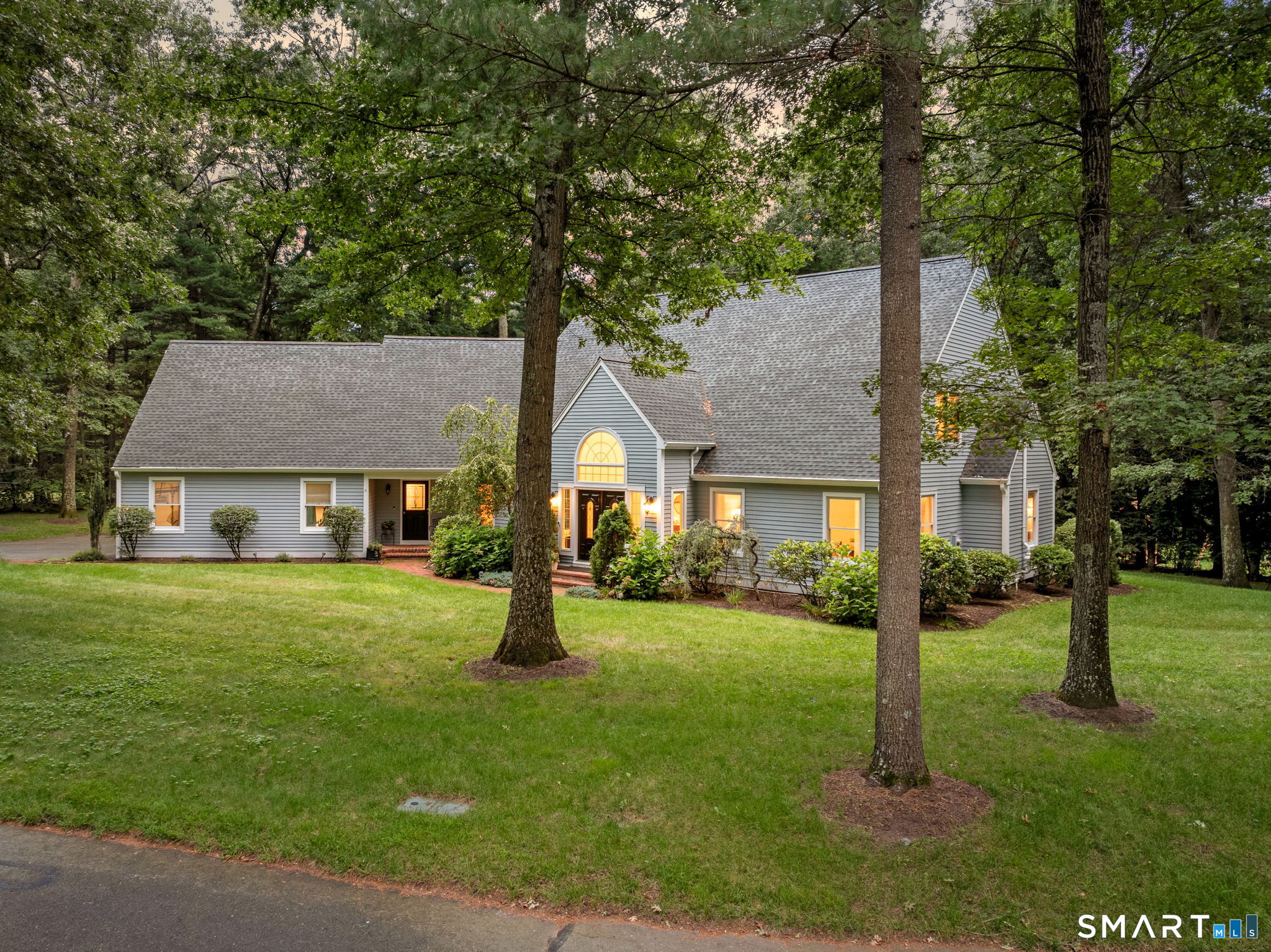 4 Windsor Court Property Photo 1
