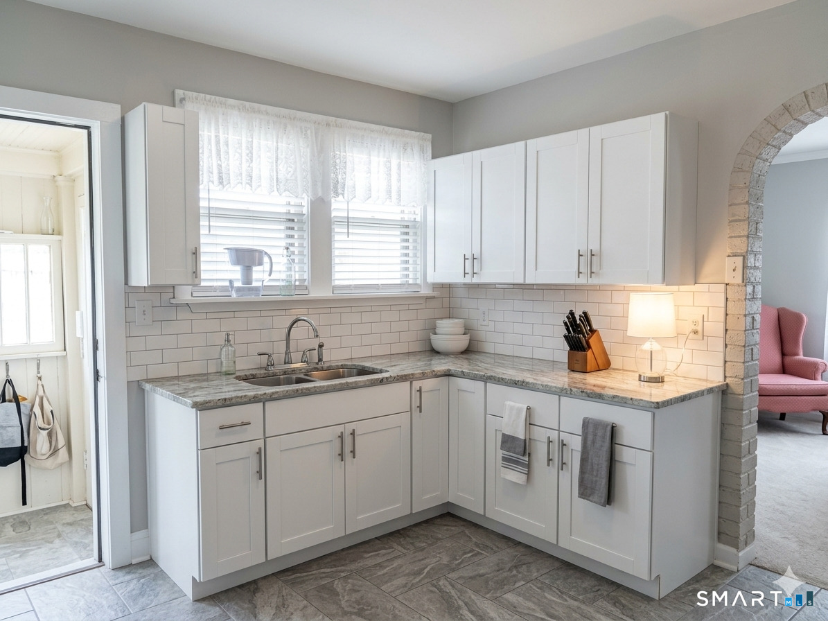40 Edwin Avenue Property Photo 6