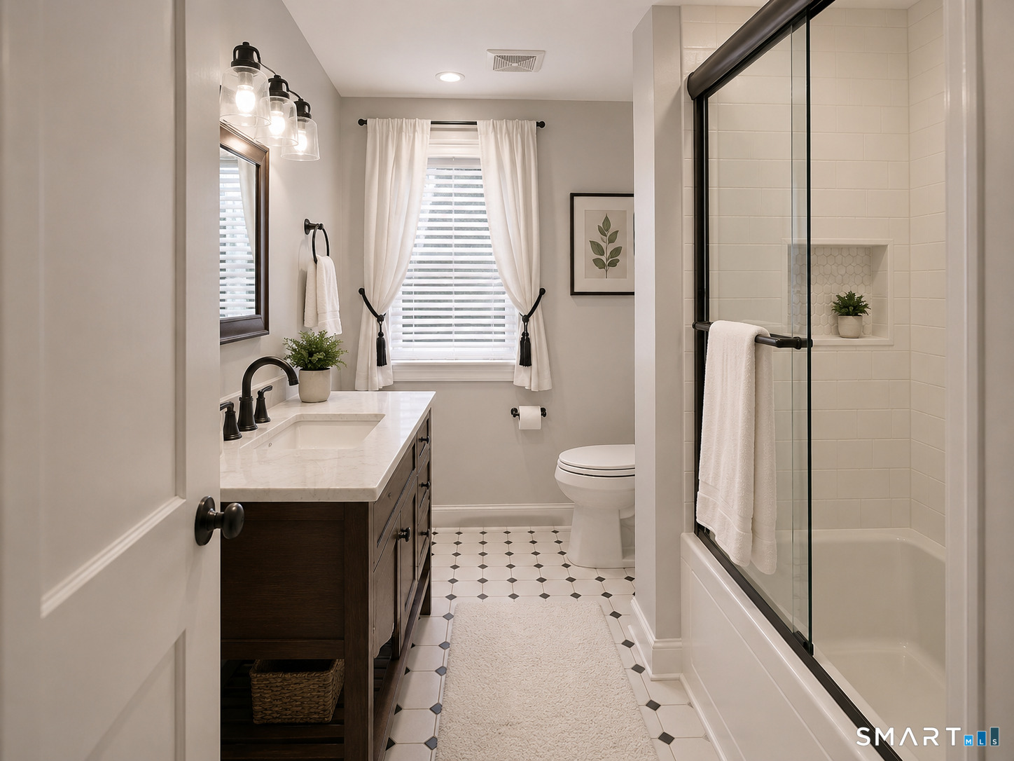40 Edwin Avenue Property Photo 14