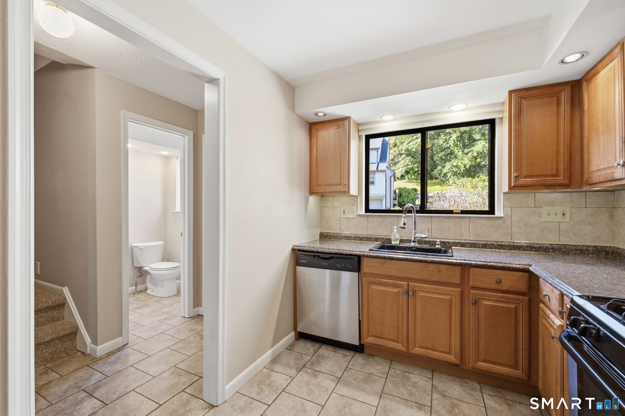 67 Cambridge 67 Court Property Photo 5