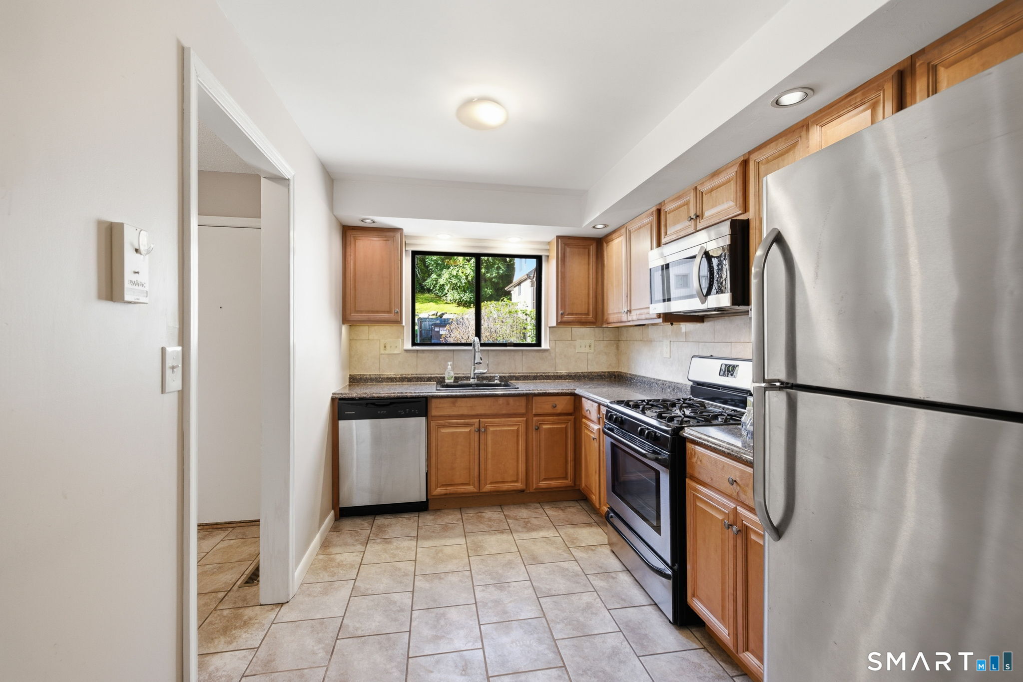 67 Cambridge 67 Court Property Photo 8