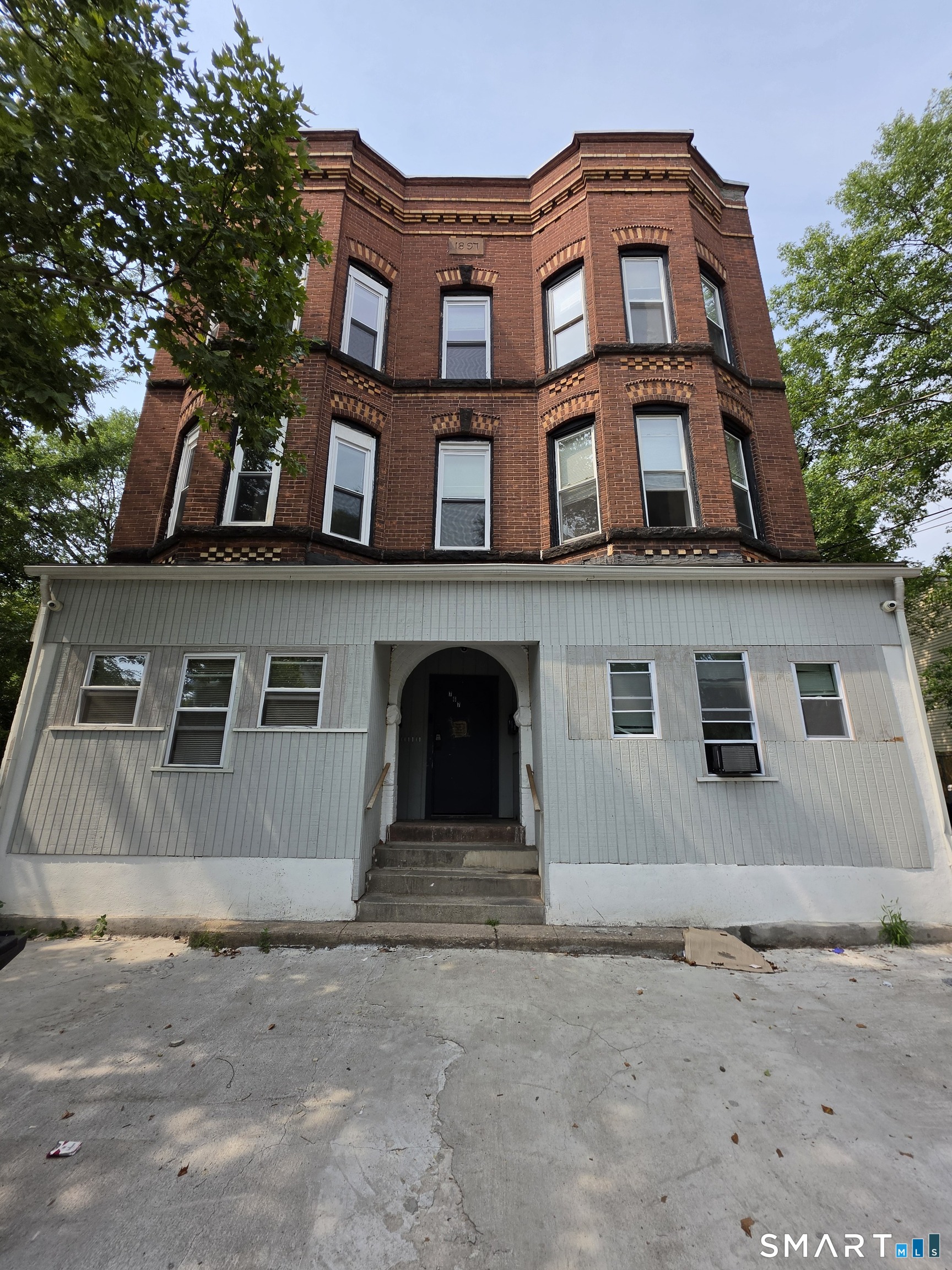 767 Congress Avenue Property Photo 1