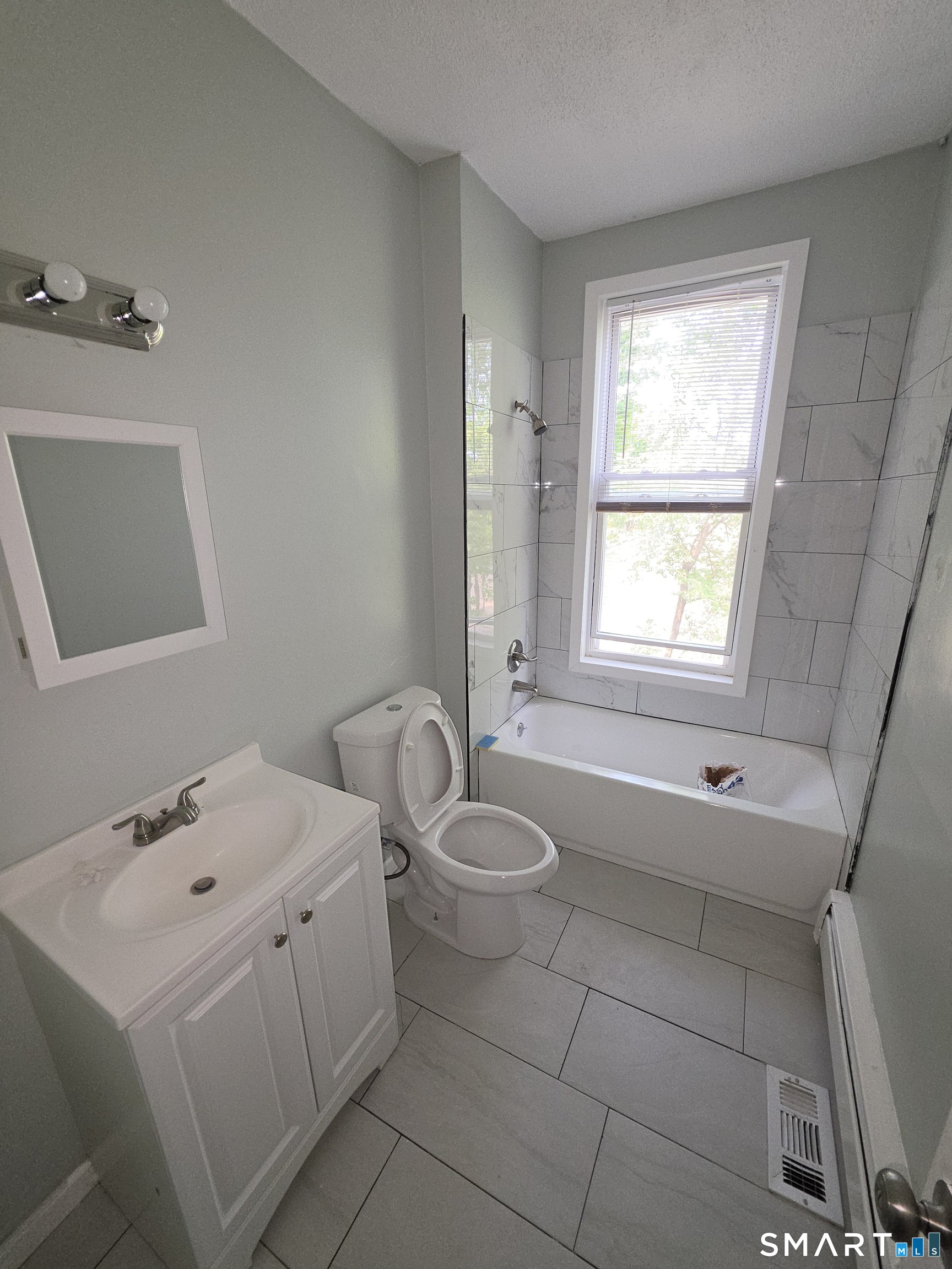 767 Congress Avenue Property Photo 13