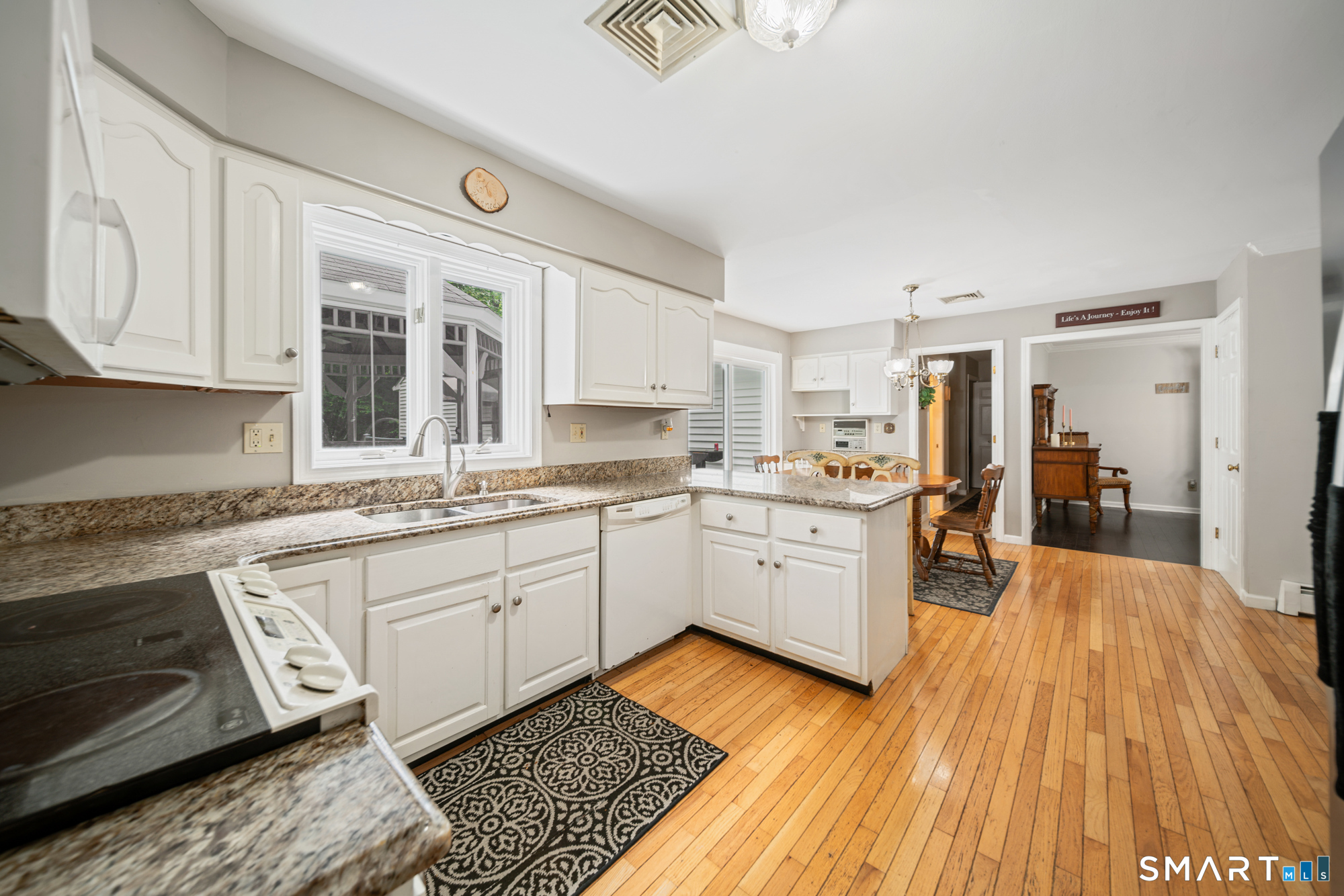 1302 Old Waterbury Road Property Photo 6