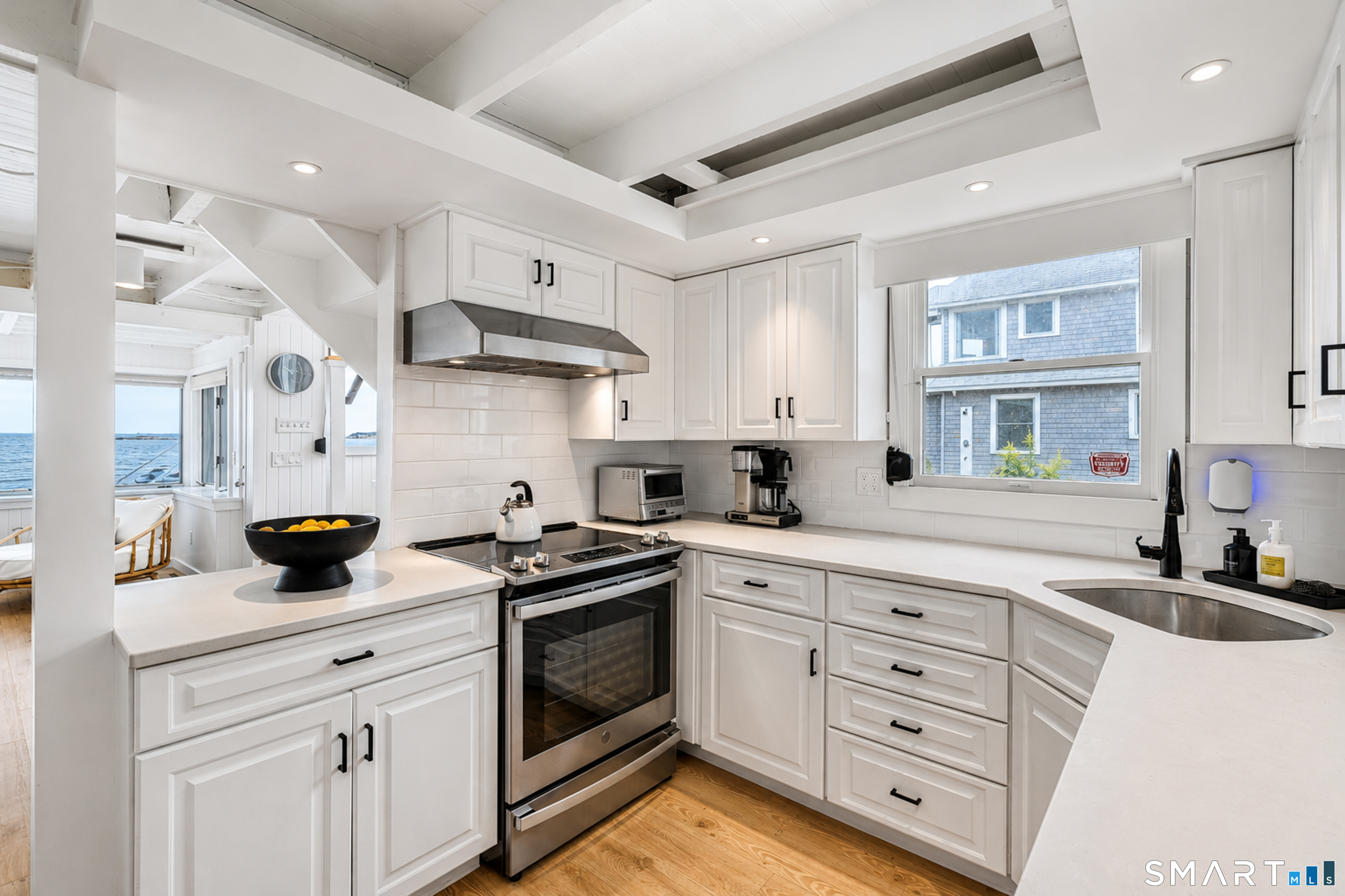 156 Little Stannard Beach Road Property Photo 10