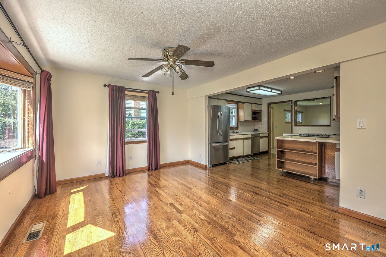 53 Huber Street Property Photo 8